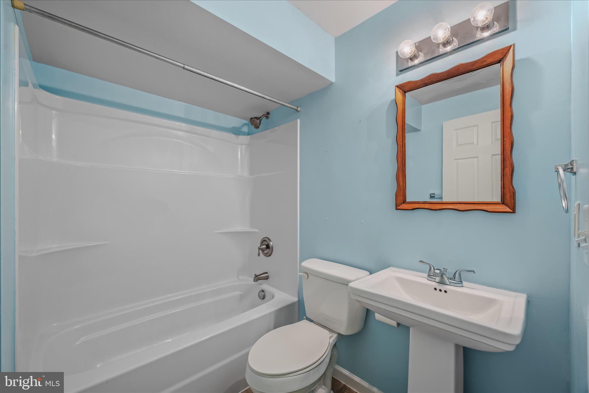 SUMMER HILL - Residential Lease