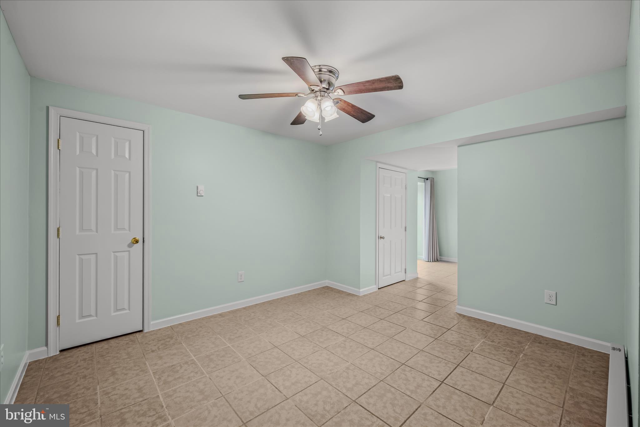 SUMMER HILL - Residential Lease