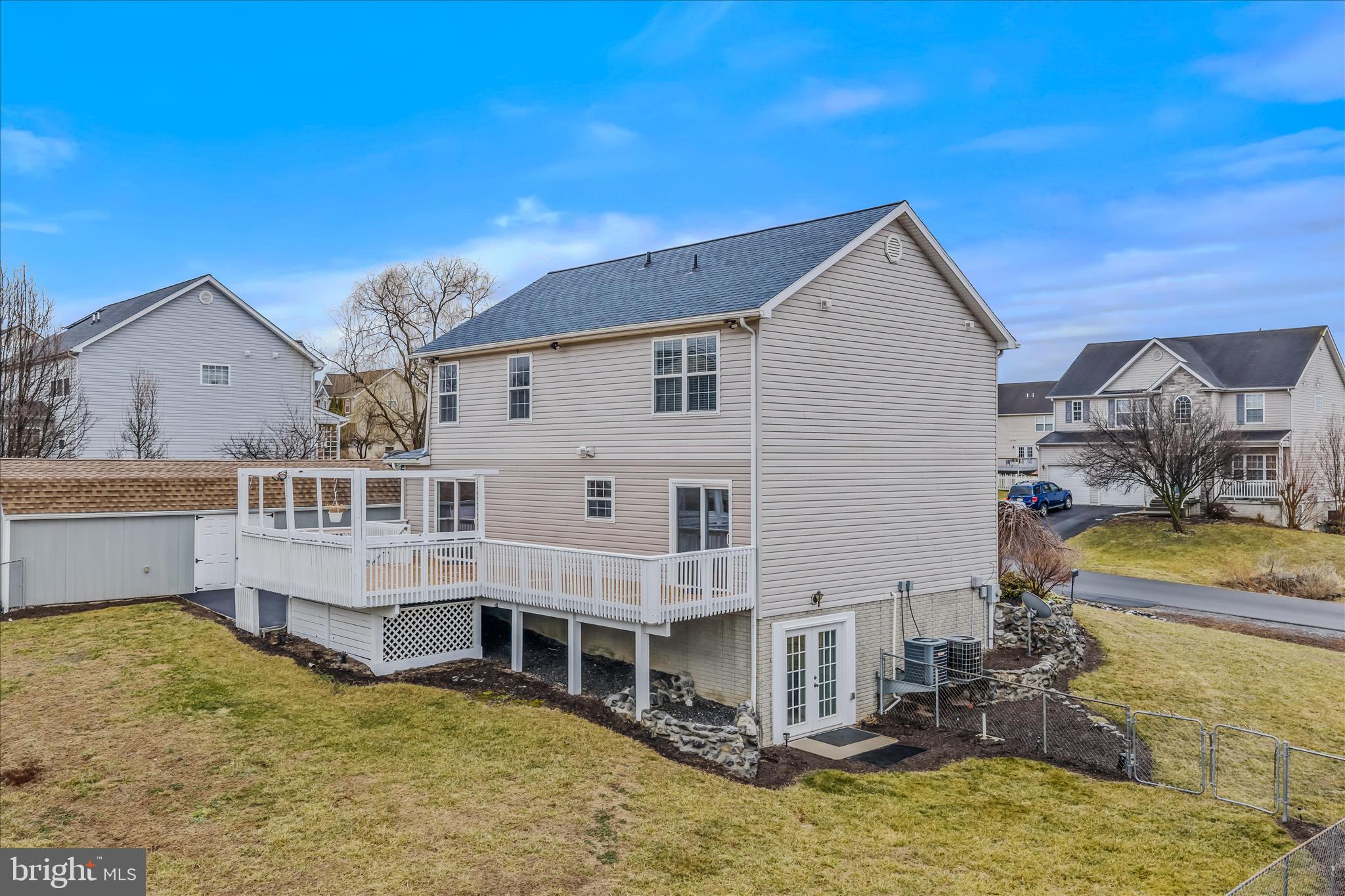 SUMMER HILL - Residential Lease