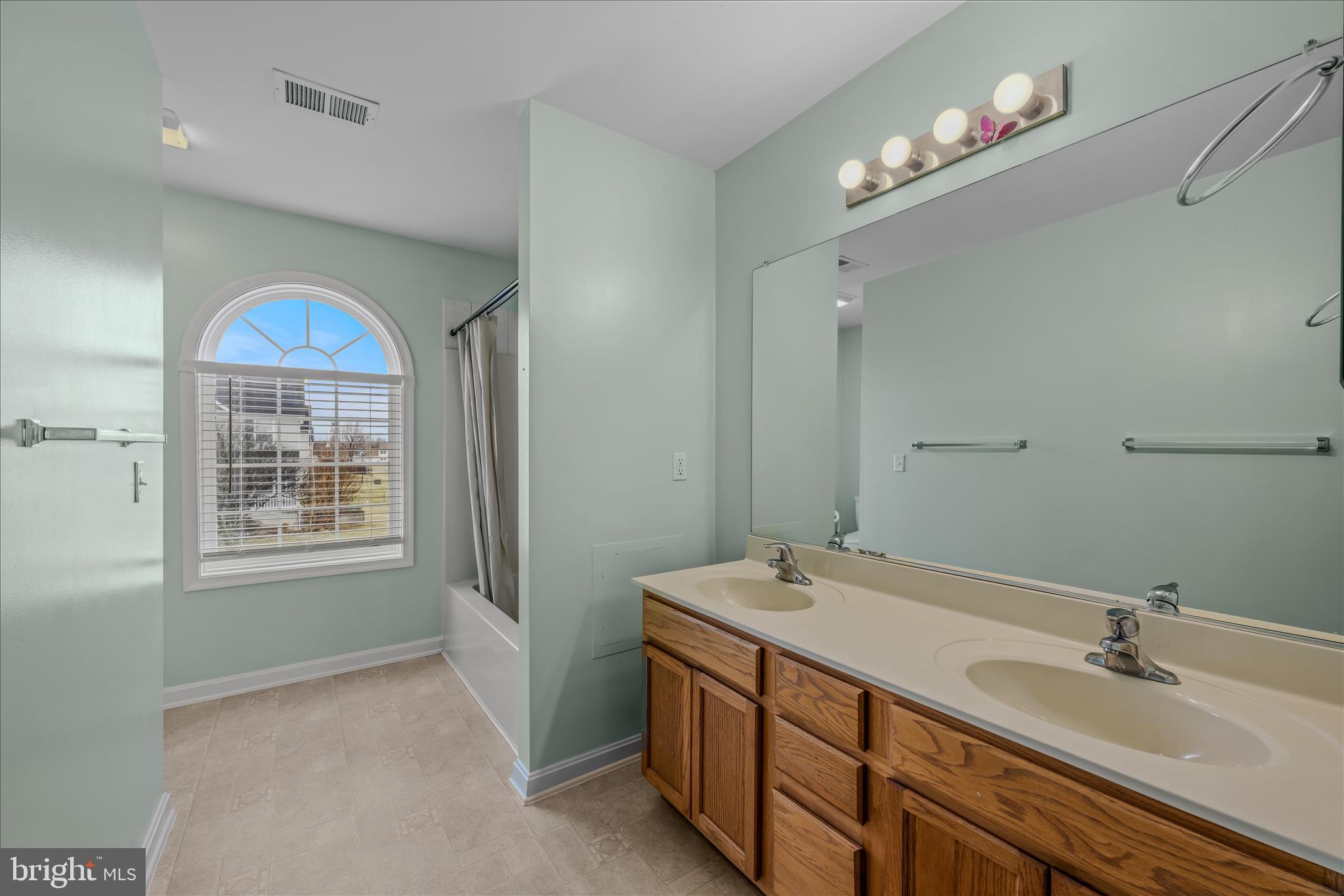 SUMMER HILL - Residential Lease