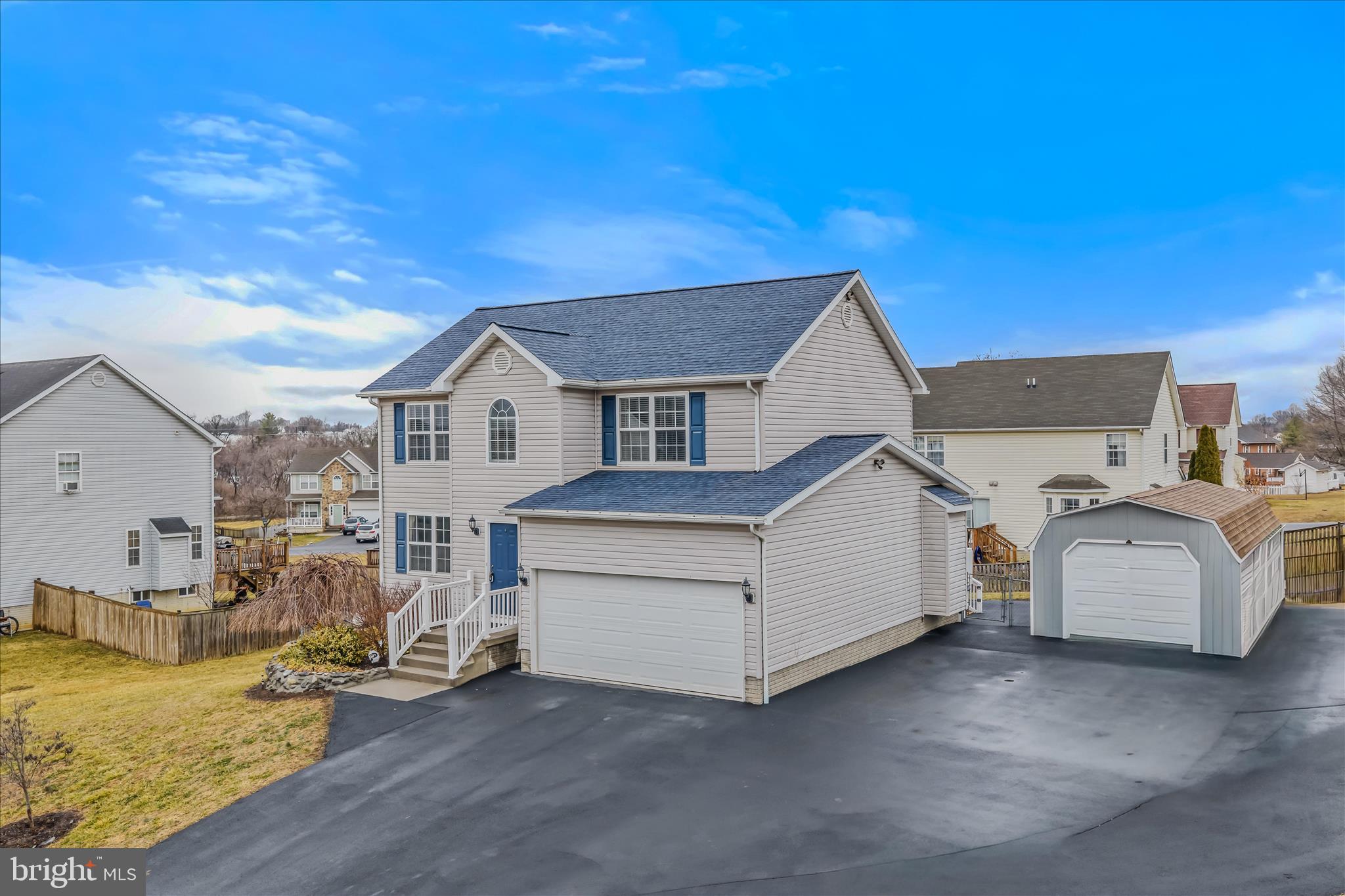 SUMMER HILL - Residential Lease