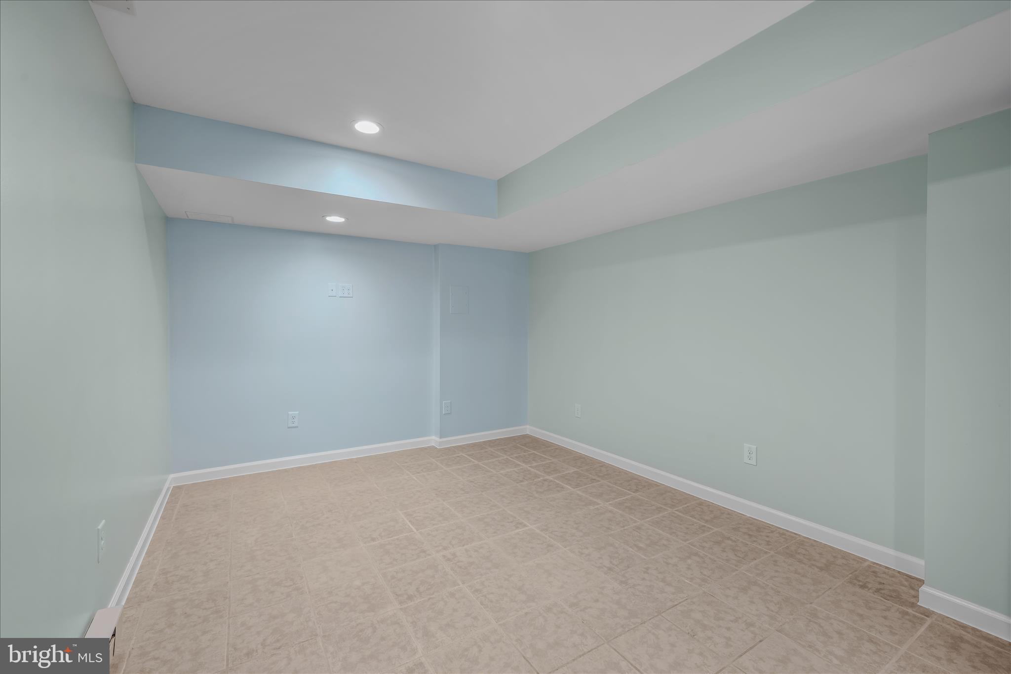 SUMMER HILL - Residential Lease