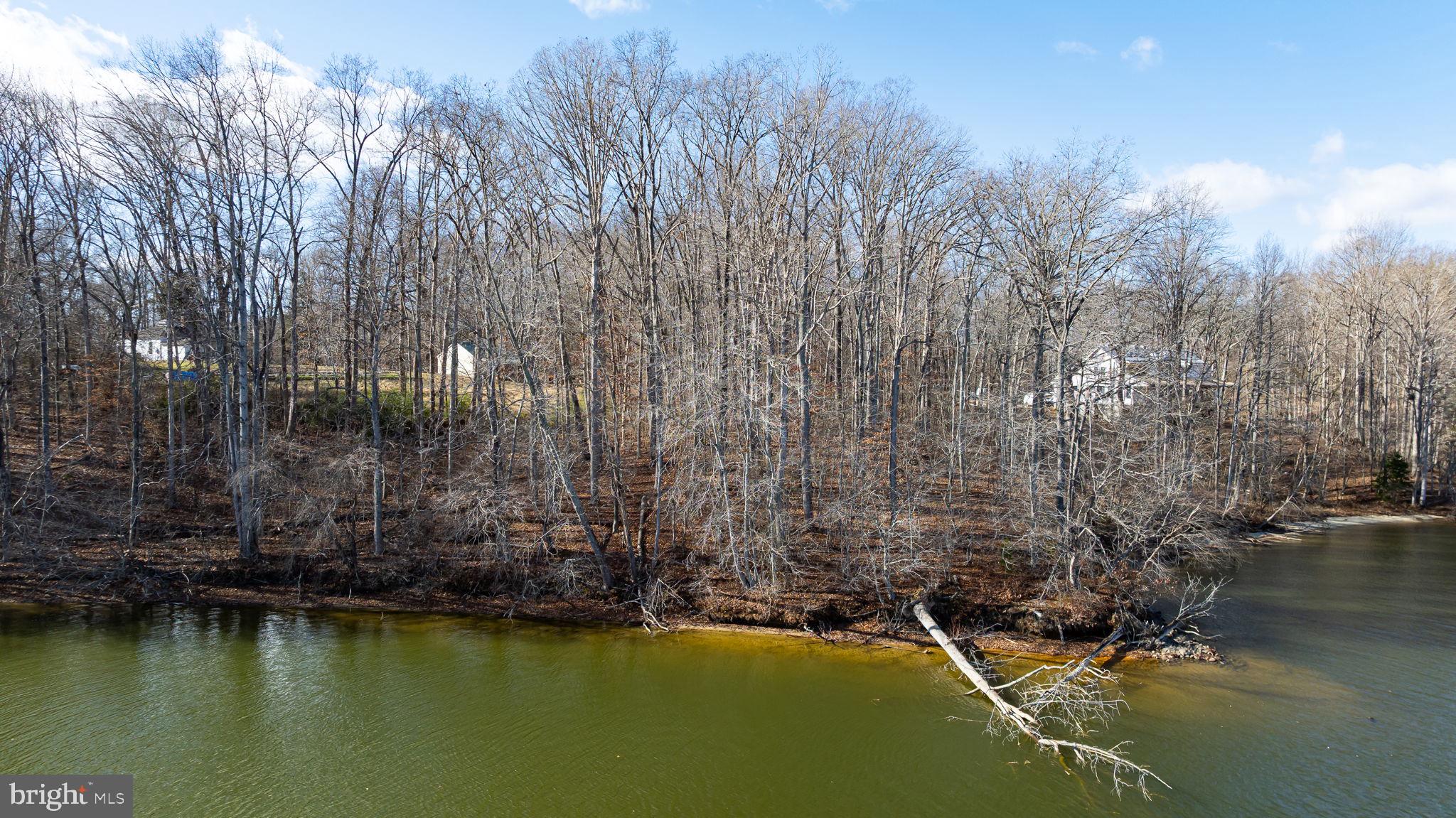 ESTATES AT TERRY'S RUN - Land