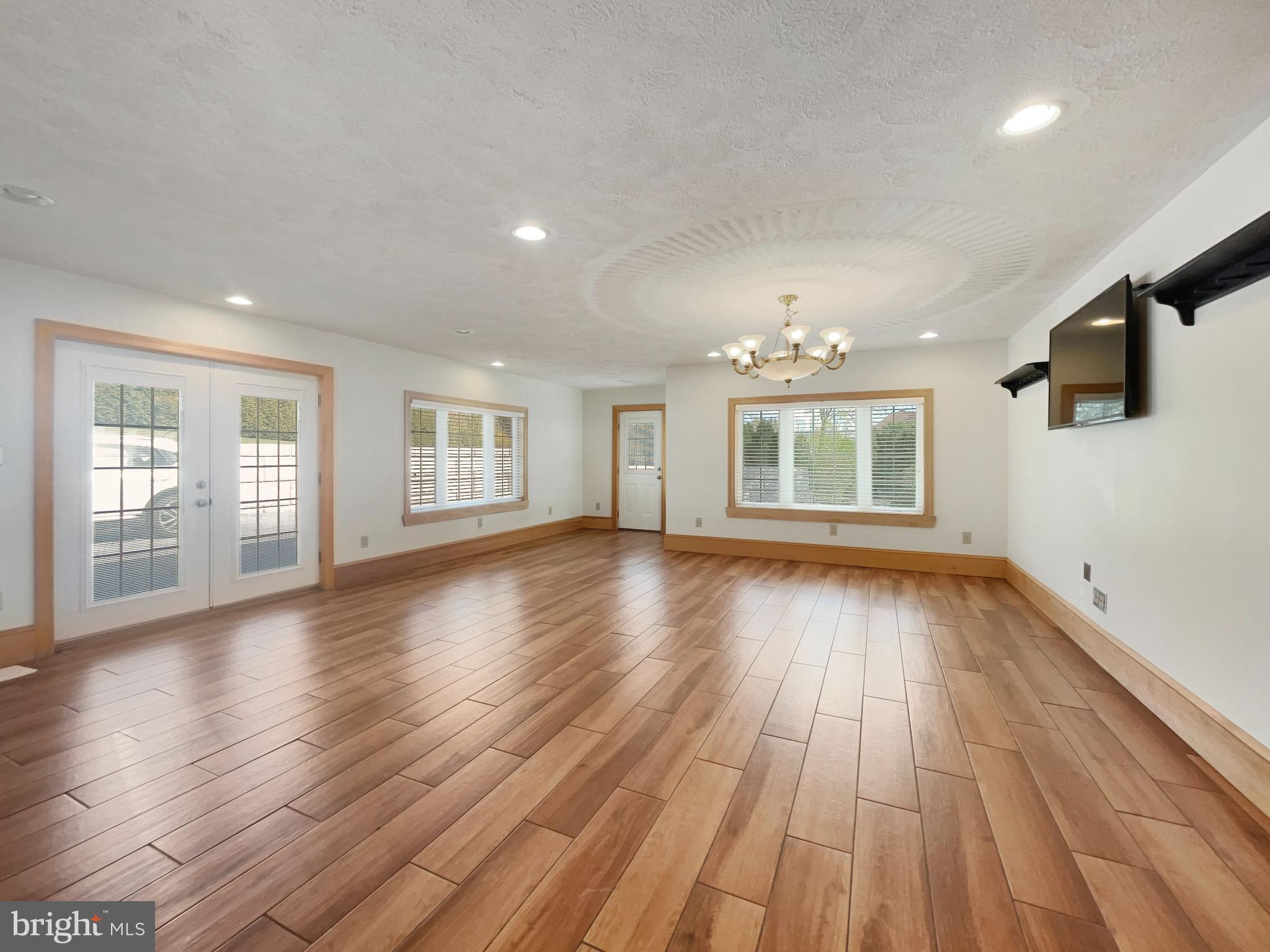 794 CLAREMONT AVENUE