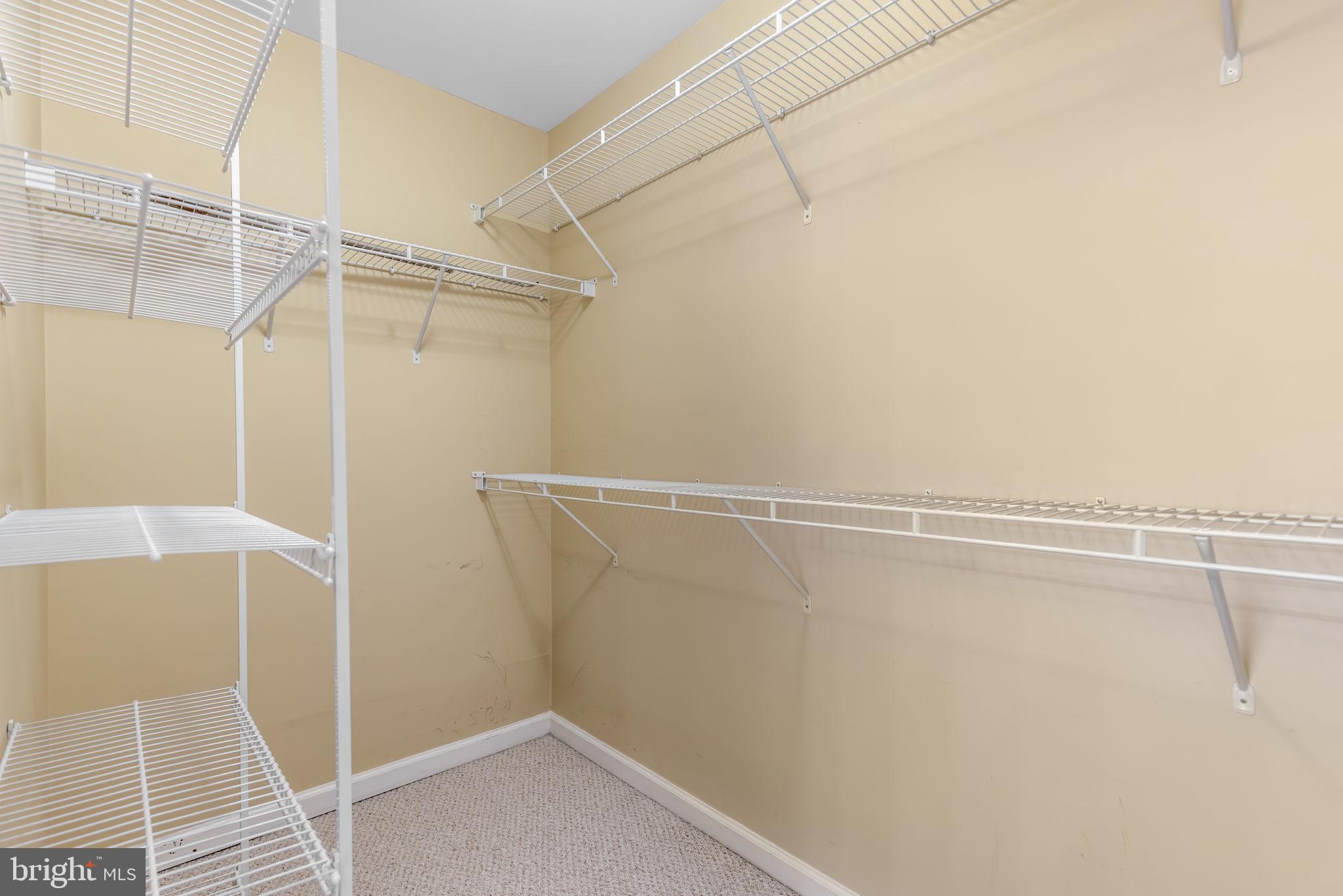 LANSDOWNE - Residential