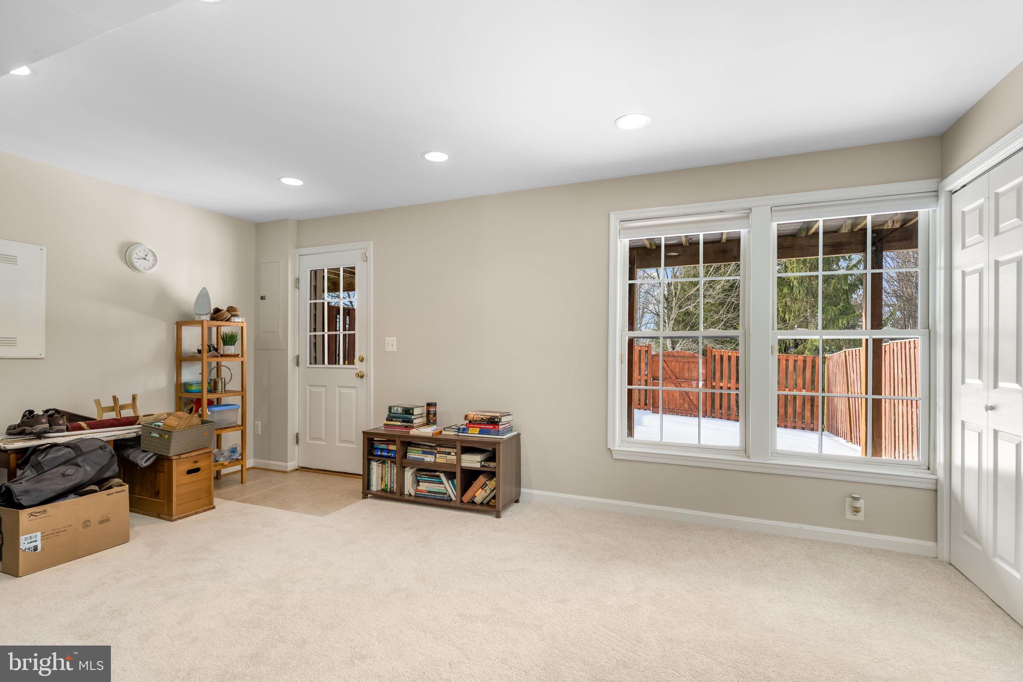 LANSDOWNE - Residential