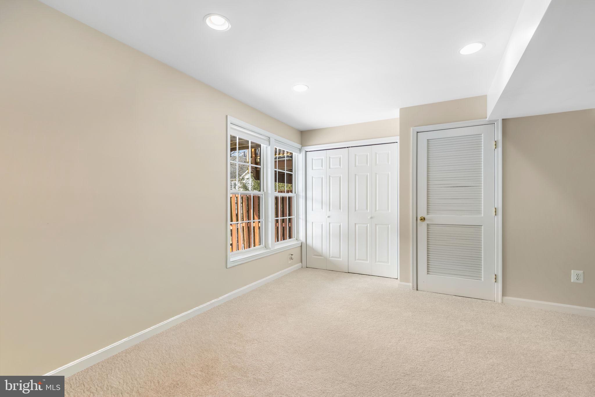 LANSDOWNE - Residential