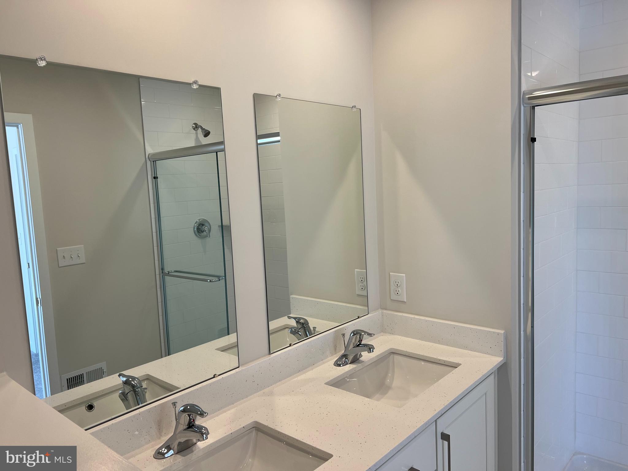 RIVER POINTE - Residential Lease