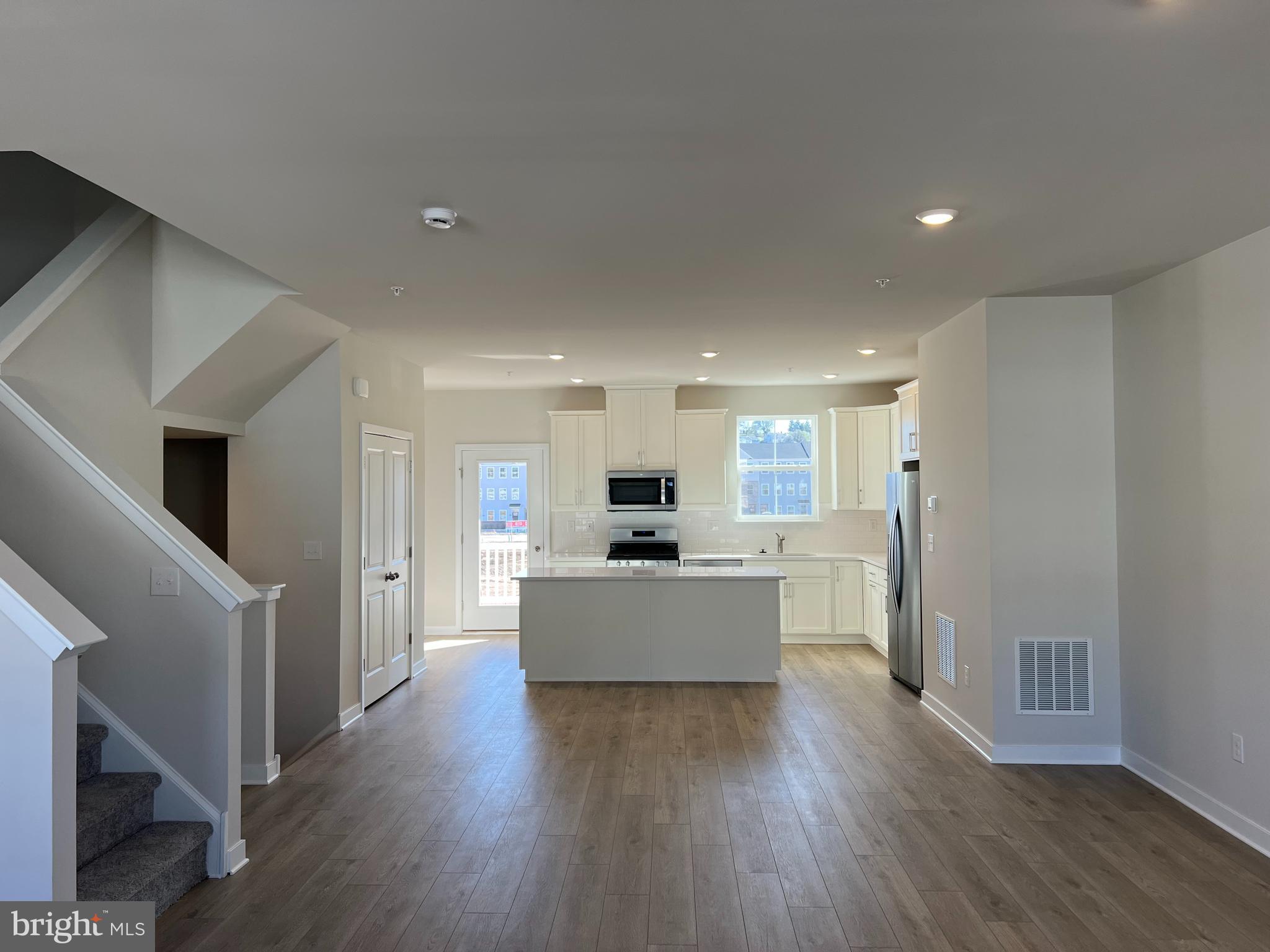 RIVER POINTE - Residential Lease