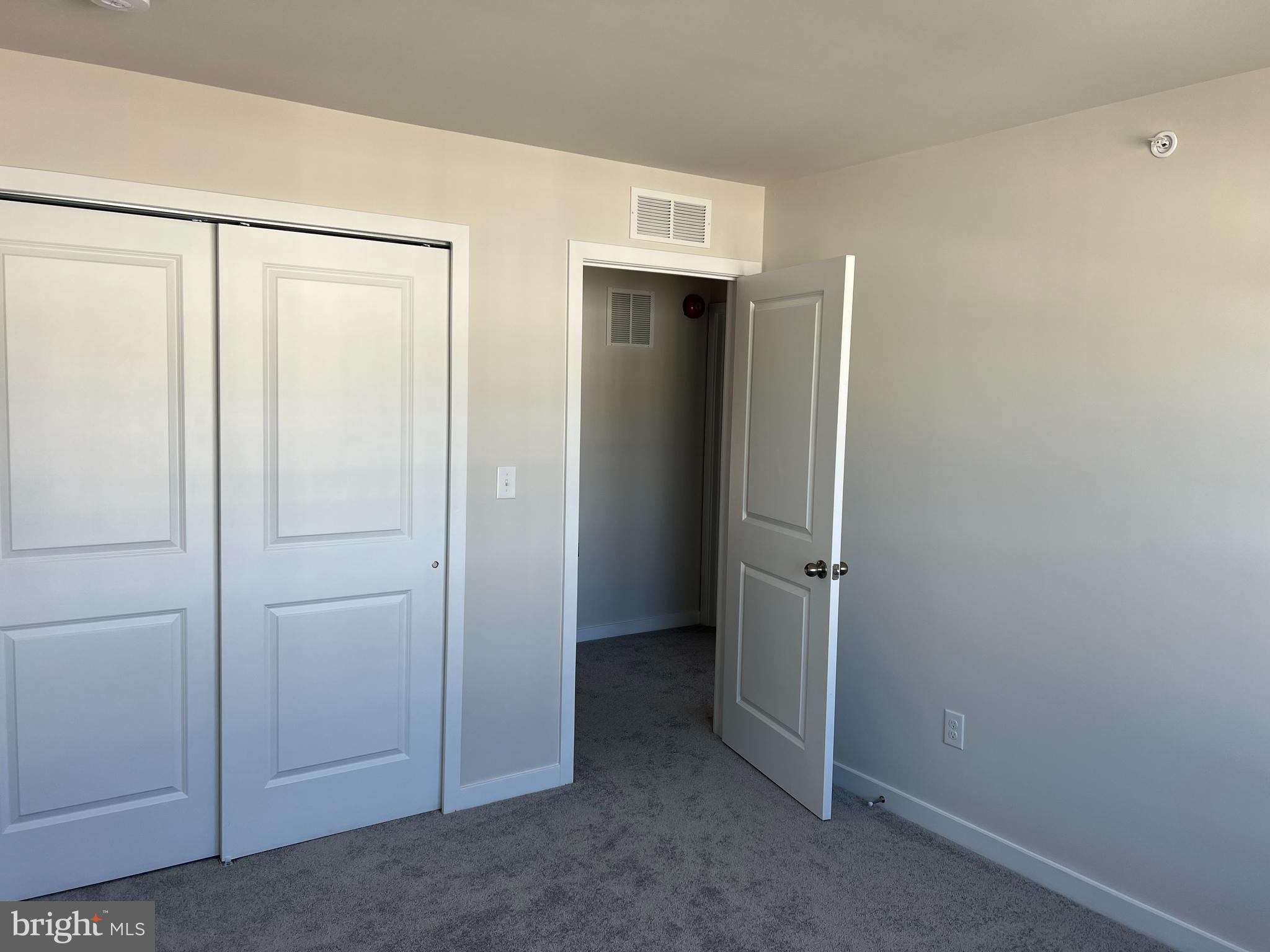 RIVER POINTE - Residential Lease