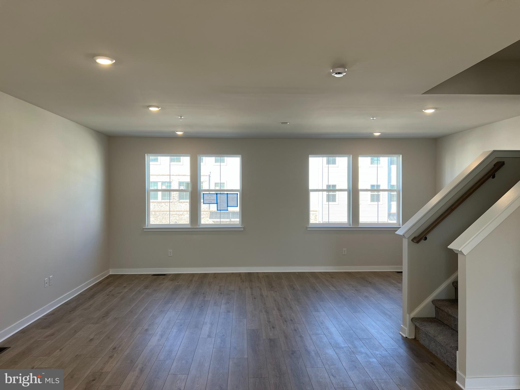 RIVER POINTE - Residential Lease