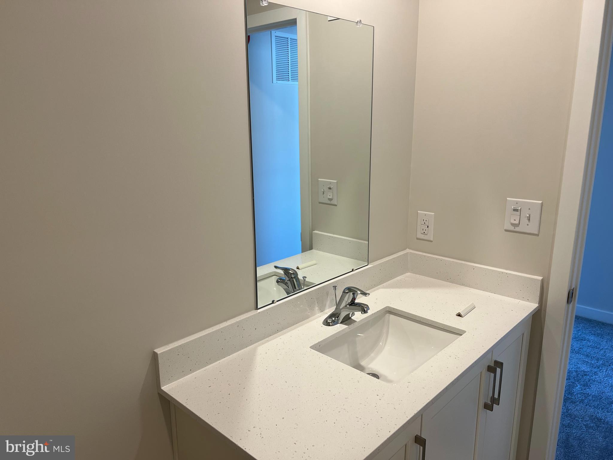 RIVER POINTE - Residential Lease