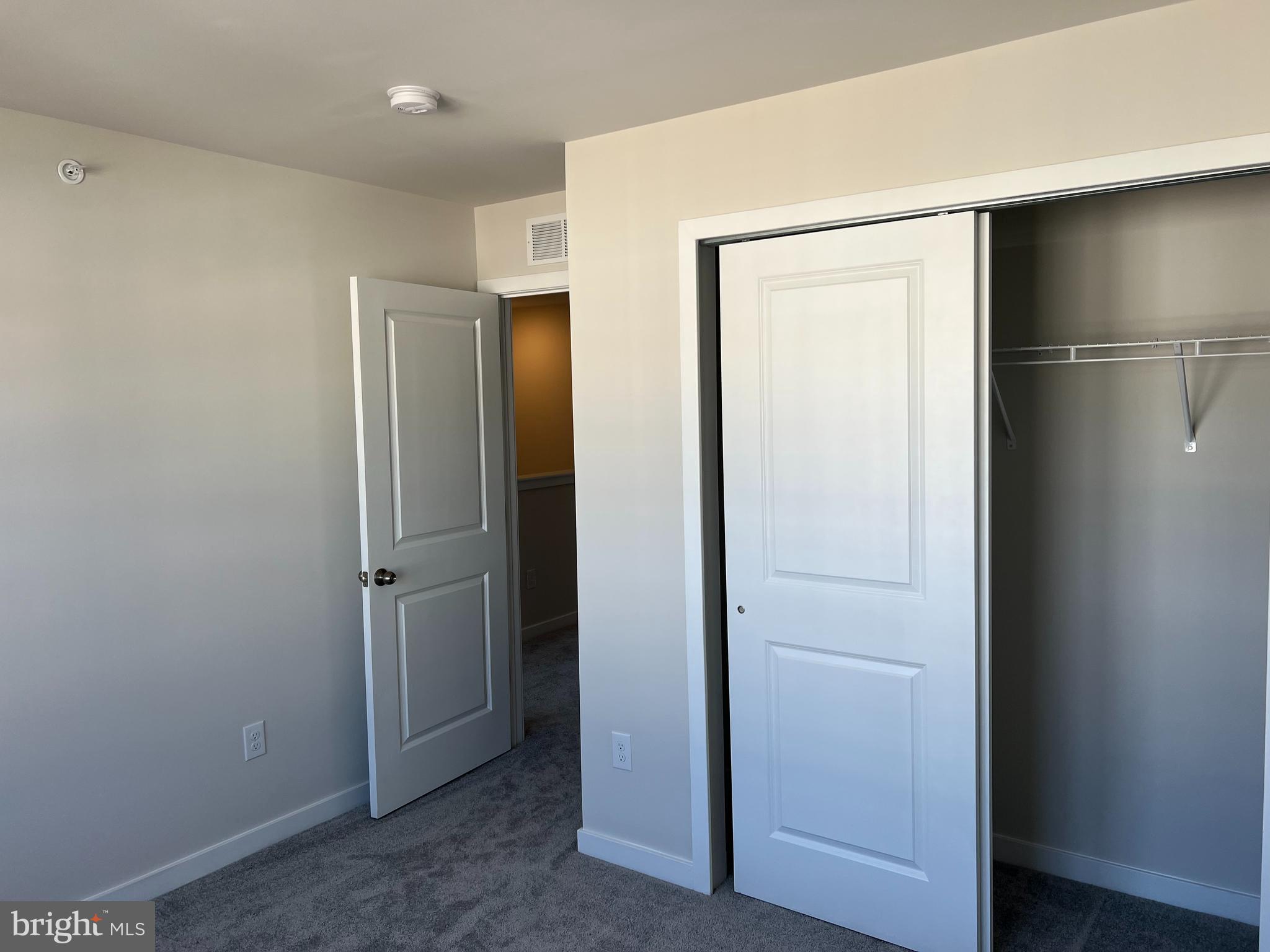 RIVER POINTE - Residential Lease