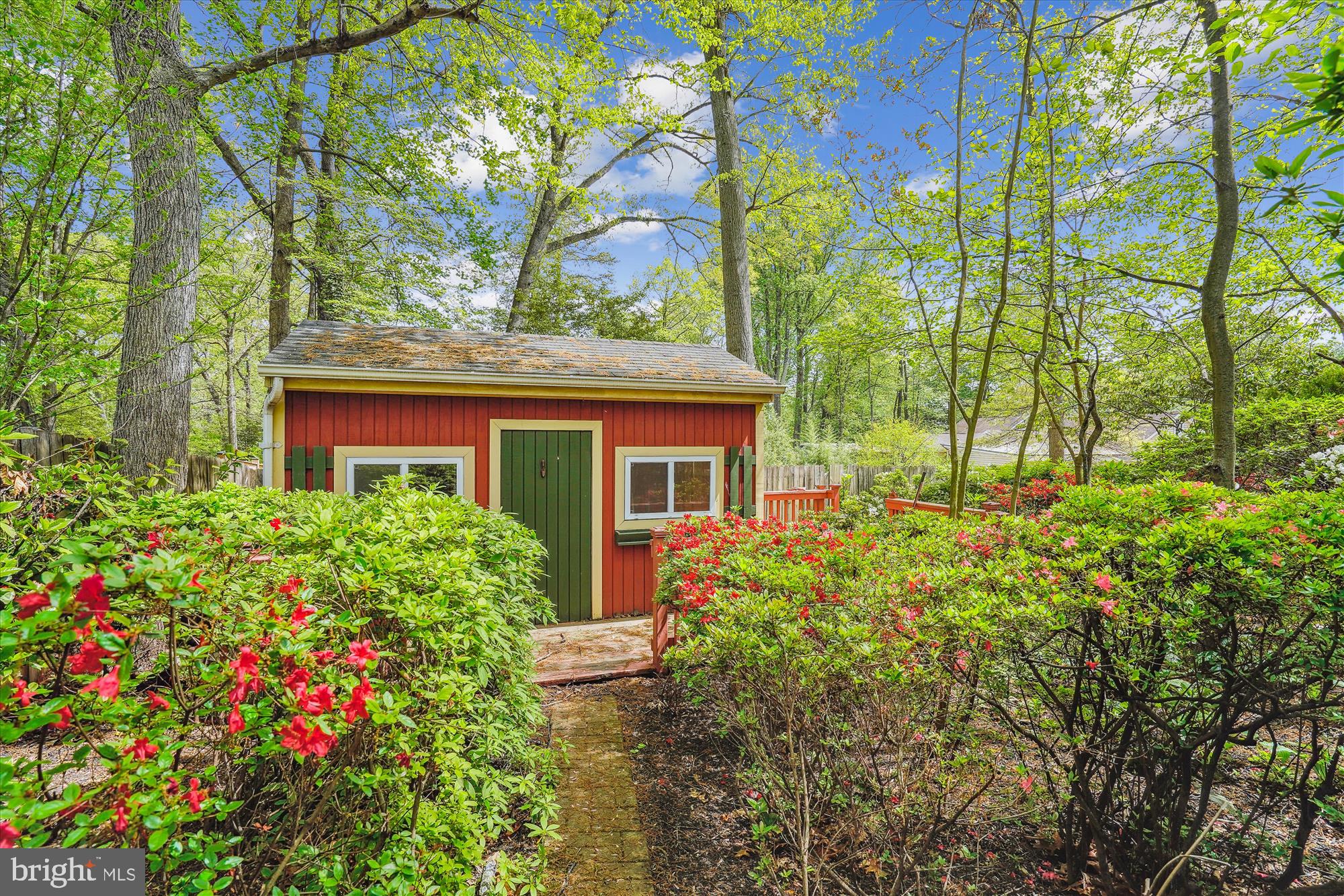 HOLMES RUN ACRES - Residential Lease