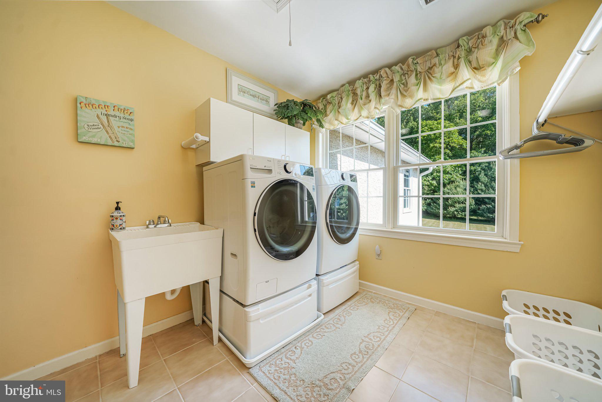 RAINTREE - Residential