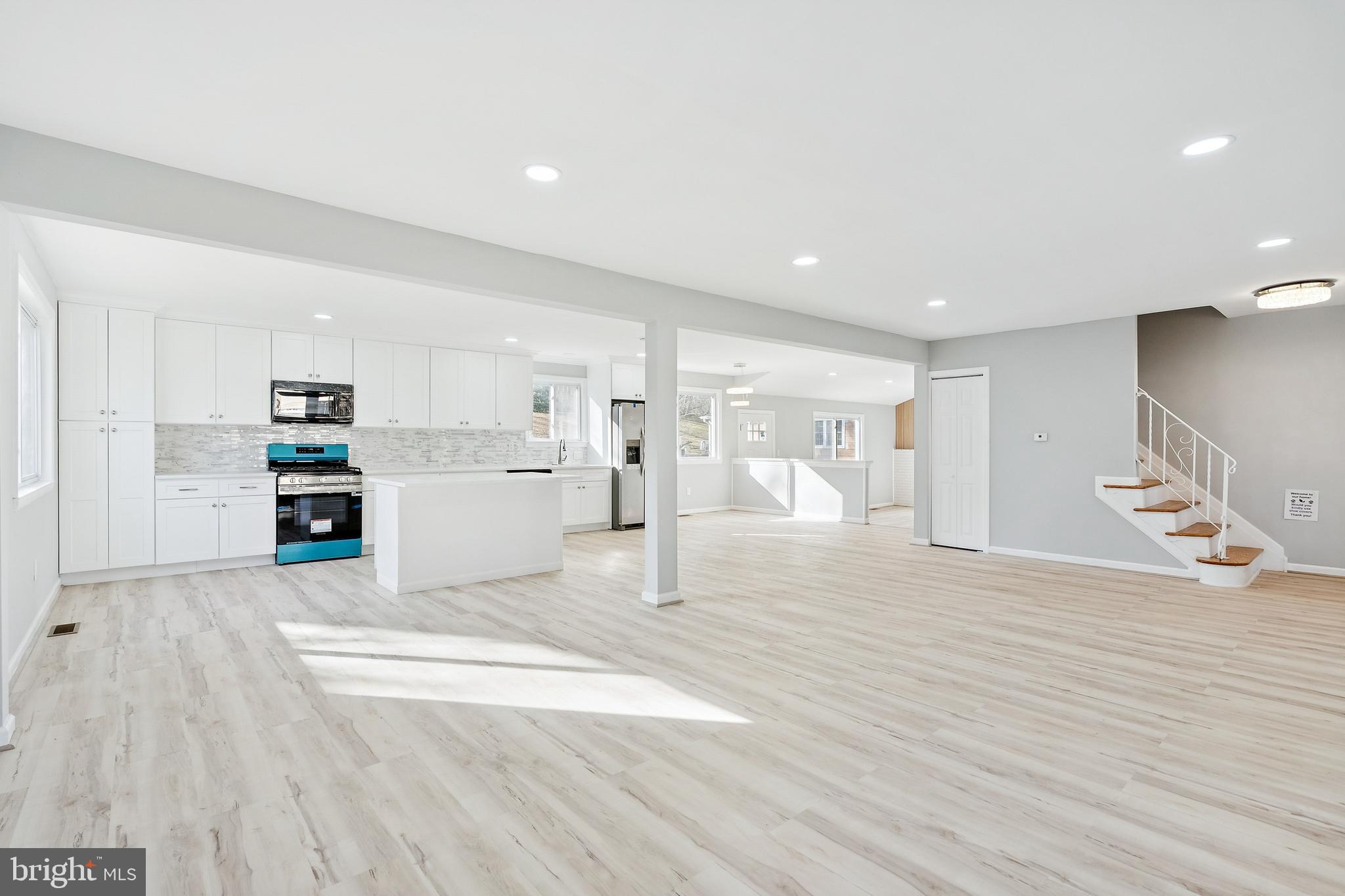 213 SWEDES RUN DRIVE