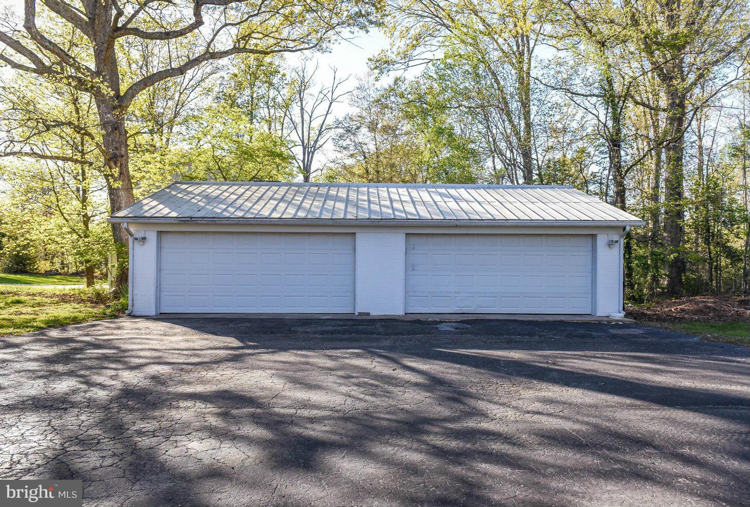 TOWN CREEK - Residential Lease