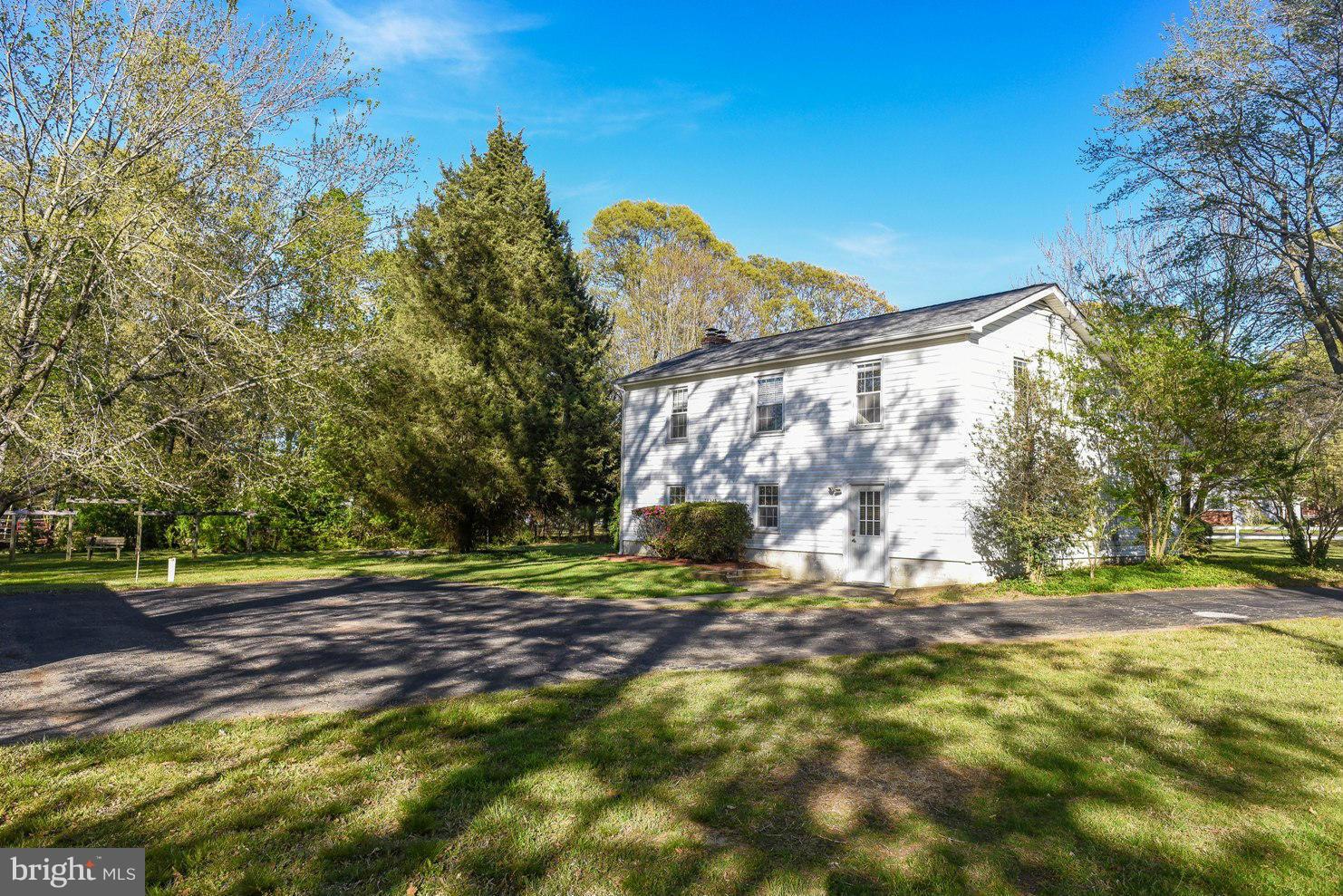 TOWN CREEK - Residential Lease