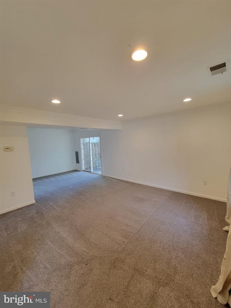 ST CHARLES BANNISTER - Residential Lease