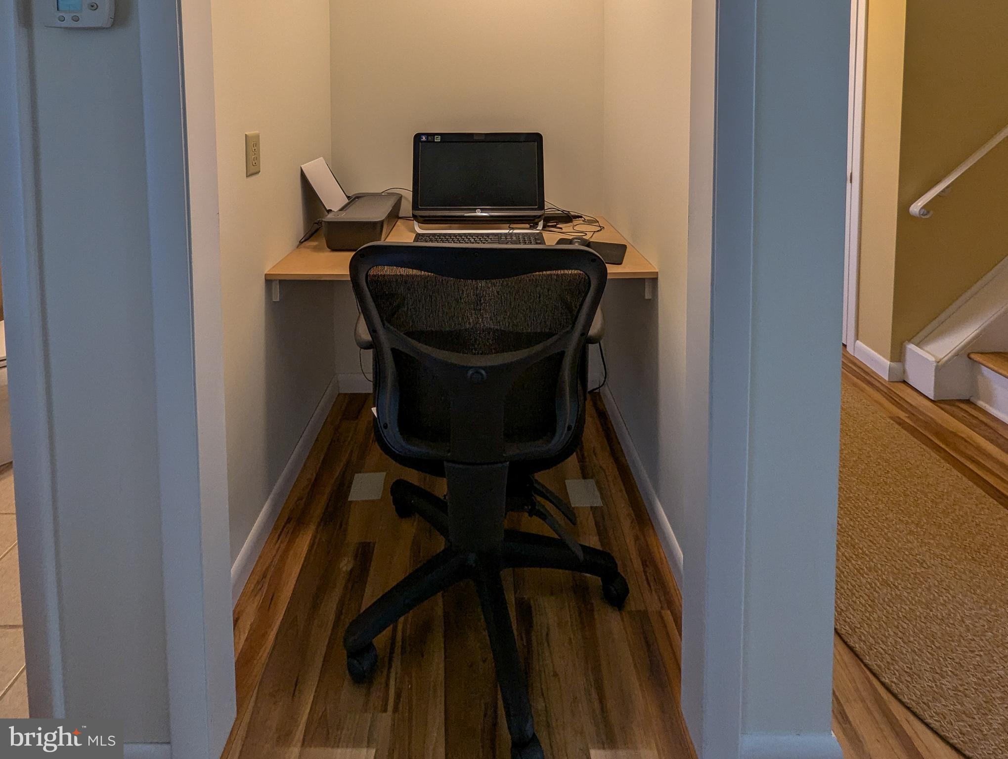 COUNTRY MEADOWS - Residential