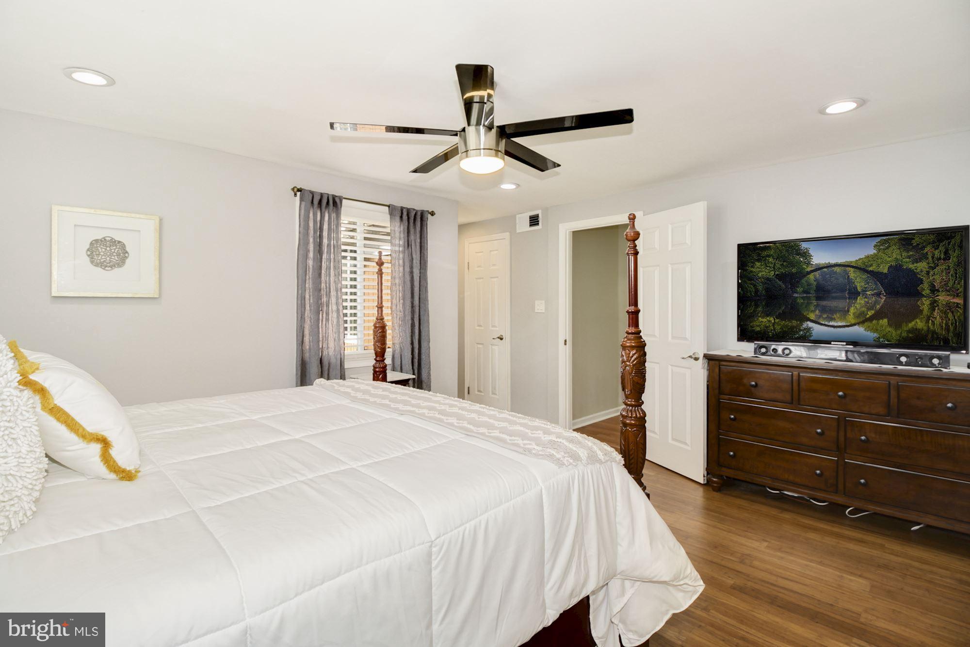 STEDWICK TOWNHOUSES - Residential