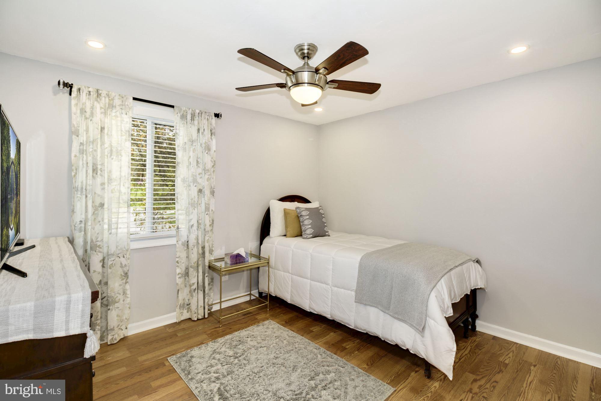 STEDWICK TOWNHOUSES - Residential