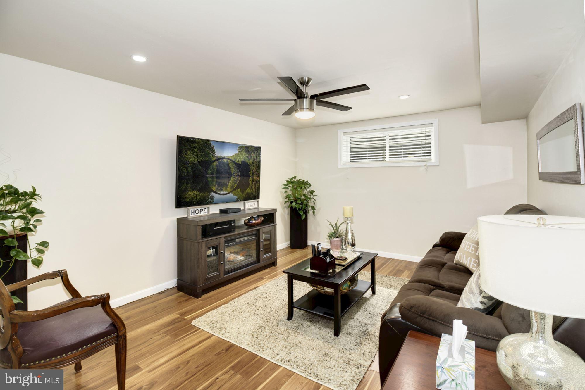 STEDWICK TOWNHOUSES - Residential