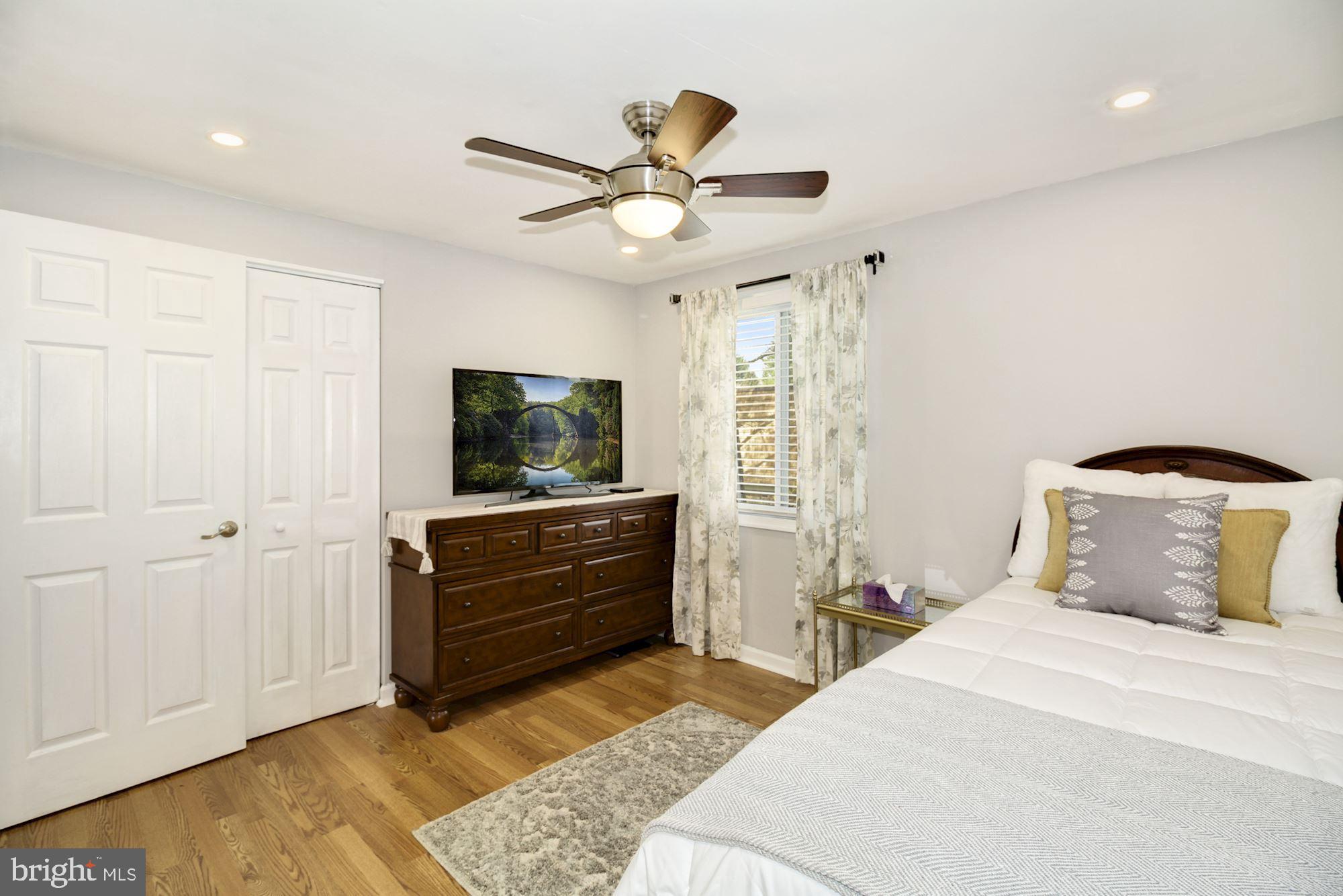 STEDWICK TOWNHOUSES - Residential