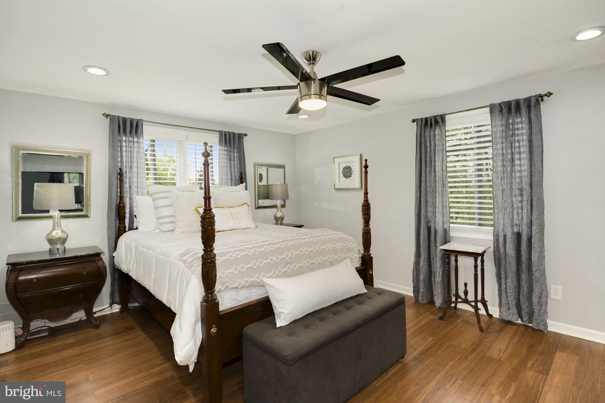 STEDWICK TOWNHOUSES - Residential