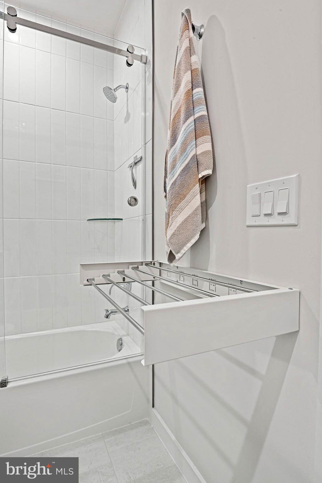 COMMONWEALTH PLACE AT WESTFIELDS - Residential