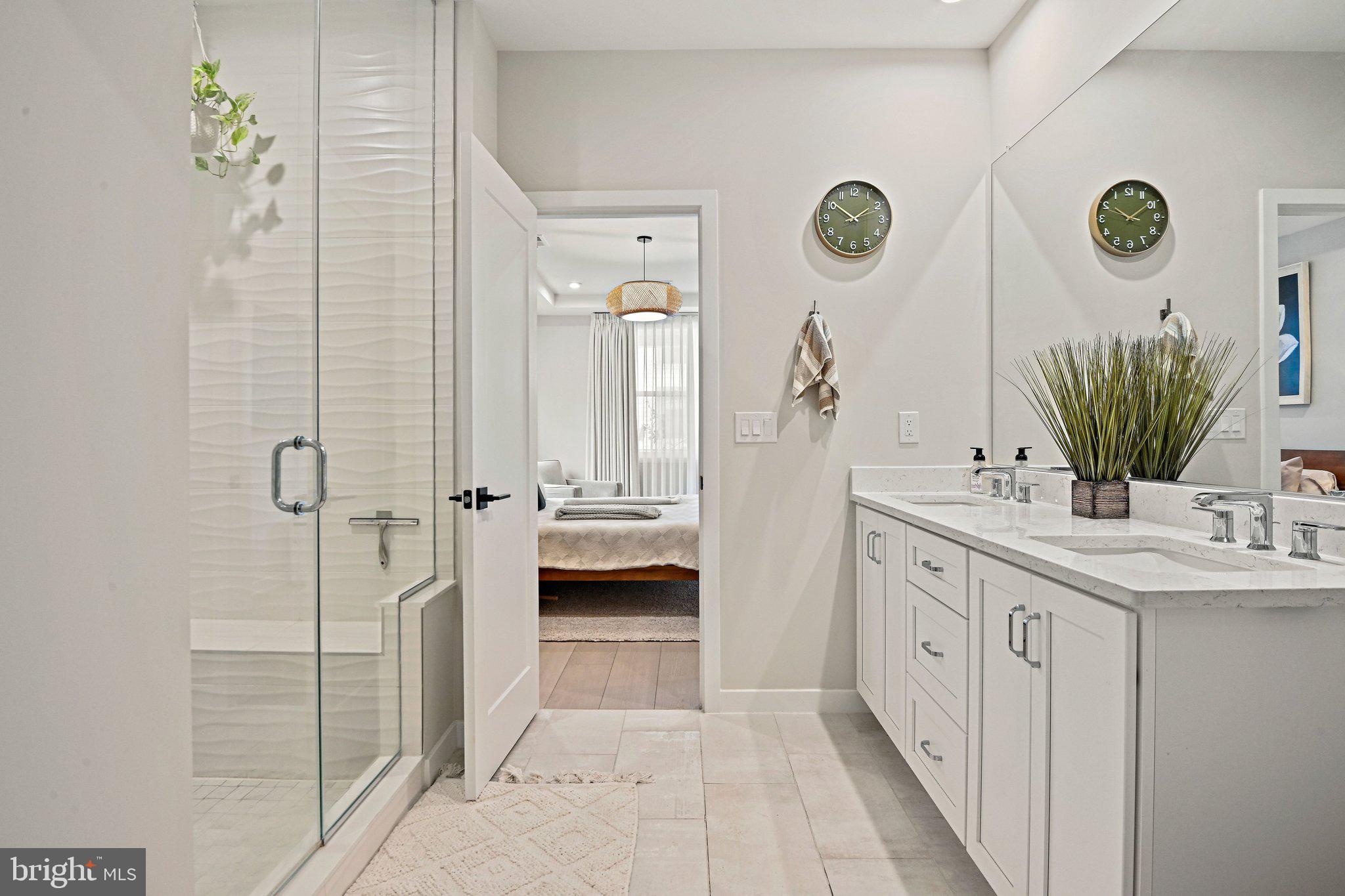 COMMONWEALTH PLACE AT WESTFIELDS - Residential