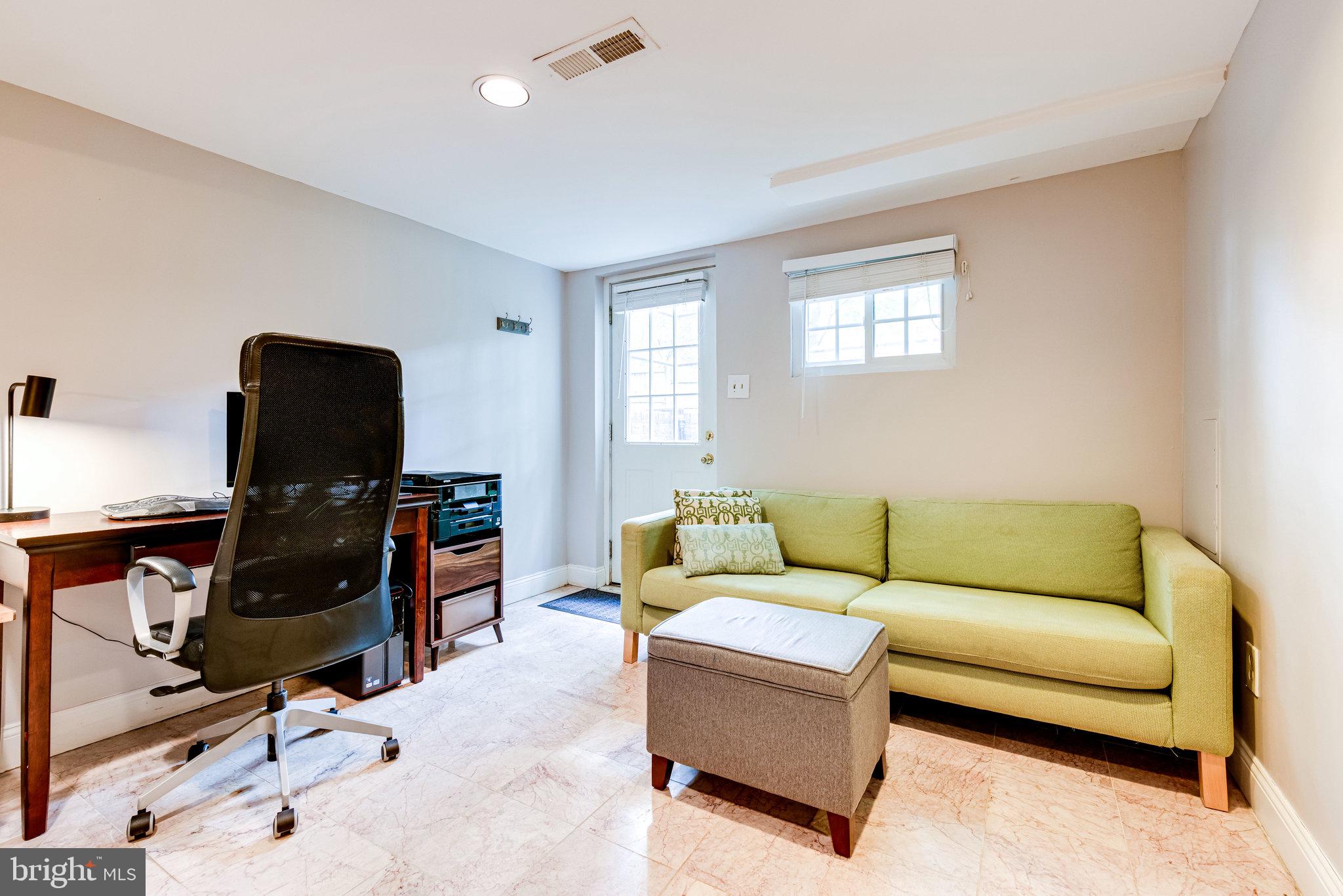 WARWICK VILLAGE - Residential Lease