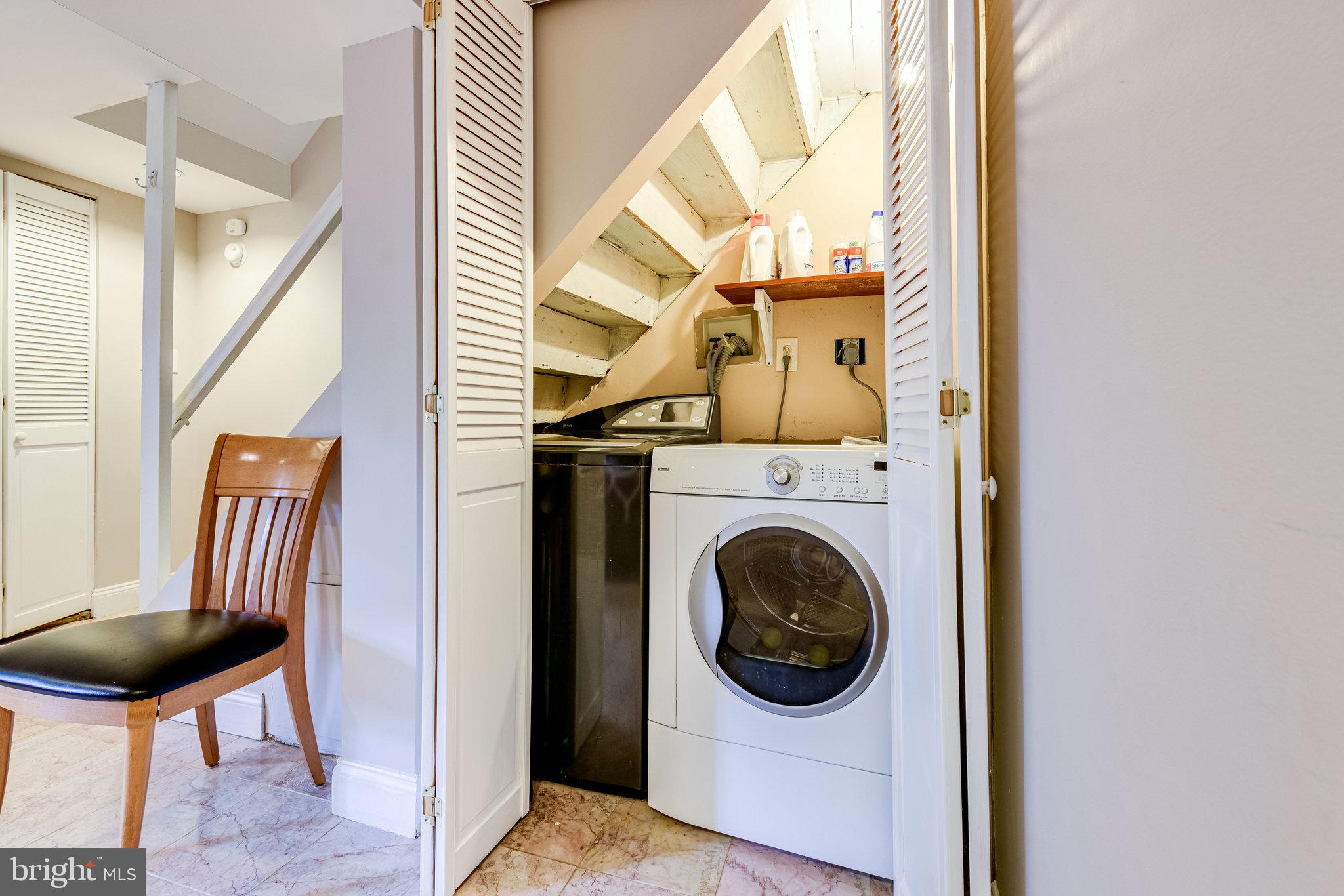 WARWICK VILLAGE - Residential Lease
