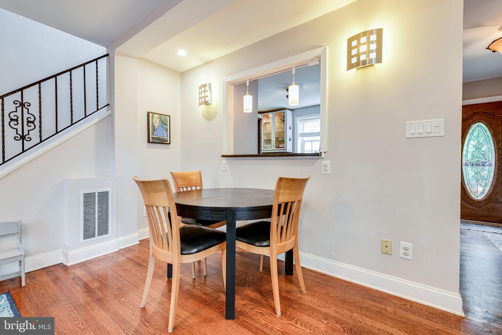 WARWICK VILLAGE - Residential Lease