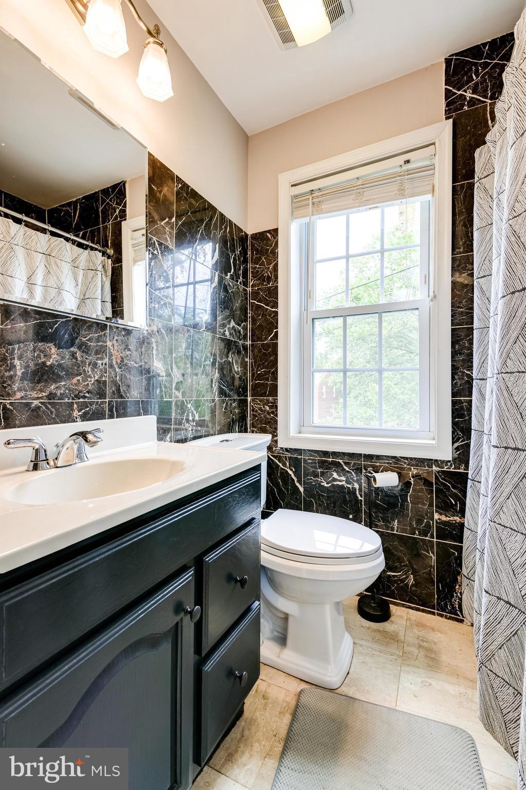 WARWICK VILLAGE - Residential Lease