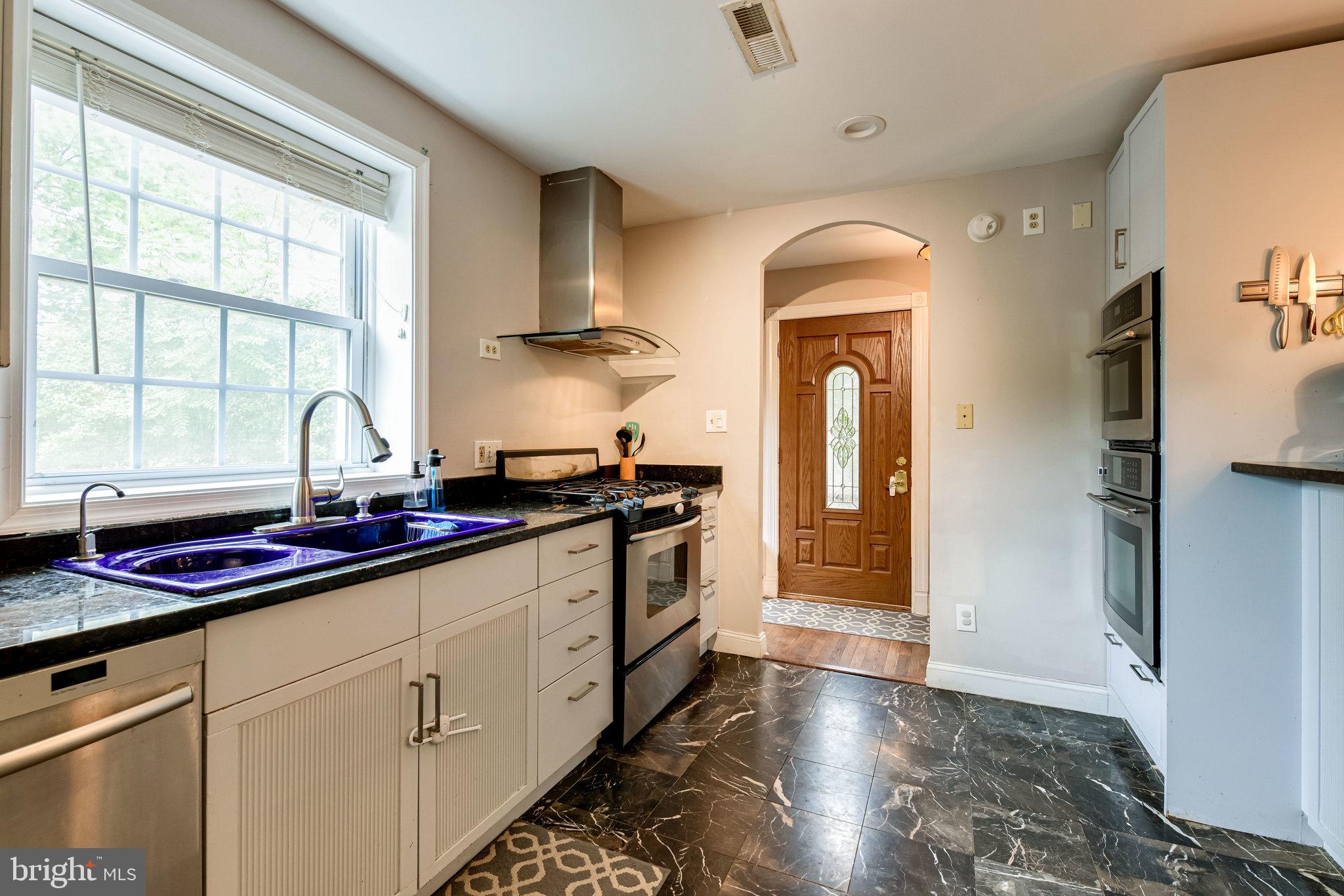 WARWICK VILLAGE - Residential Lease