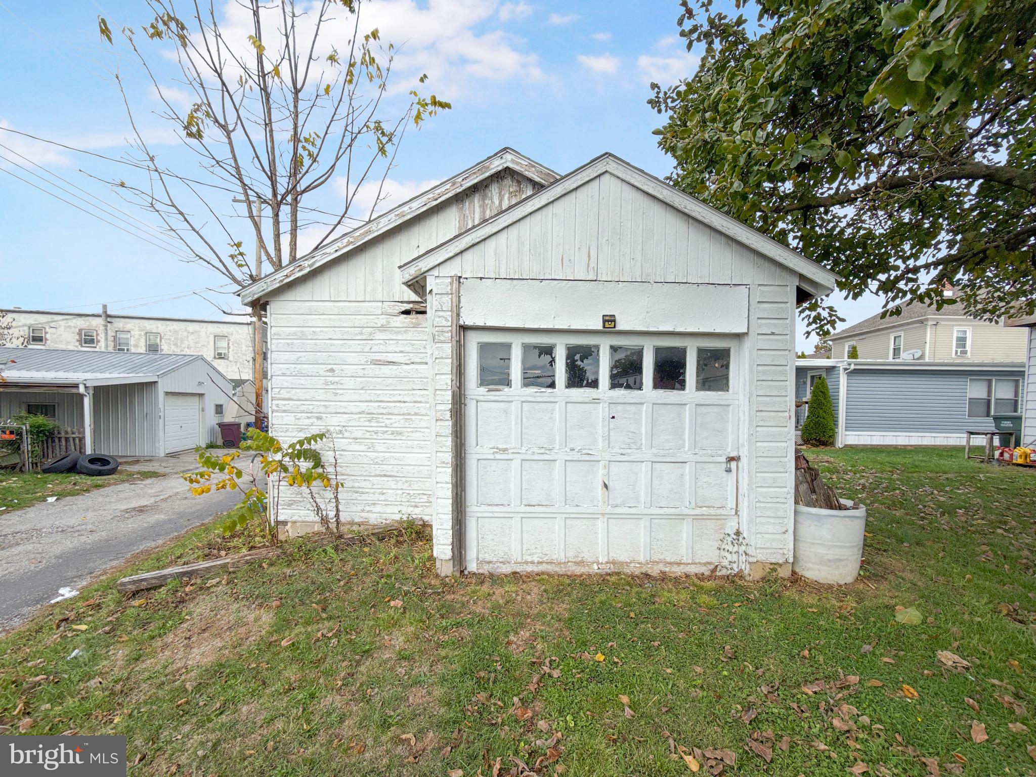 20 & 20 1/2 MONROE STREET