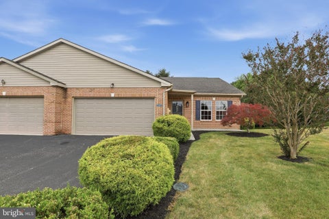 Townhouse For Sale - 23 Homestead Drive Dr<br/> GREENCASTLE, PA 17225