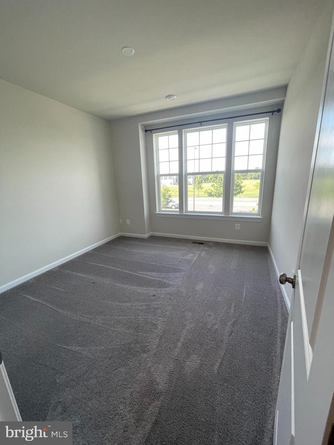 WESTVIEW SOUTH - Residential Lease