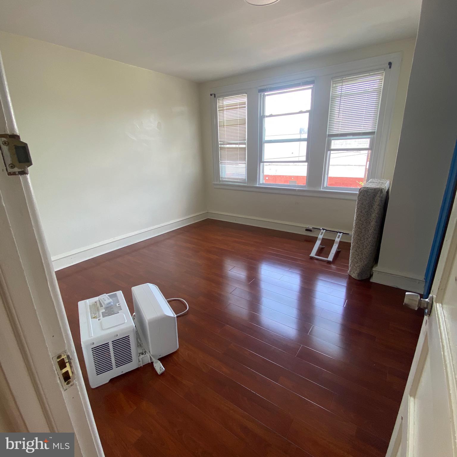 PHILADELPHIA - Residential