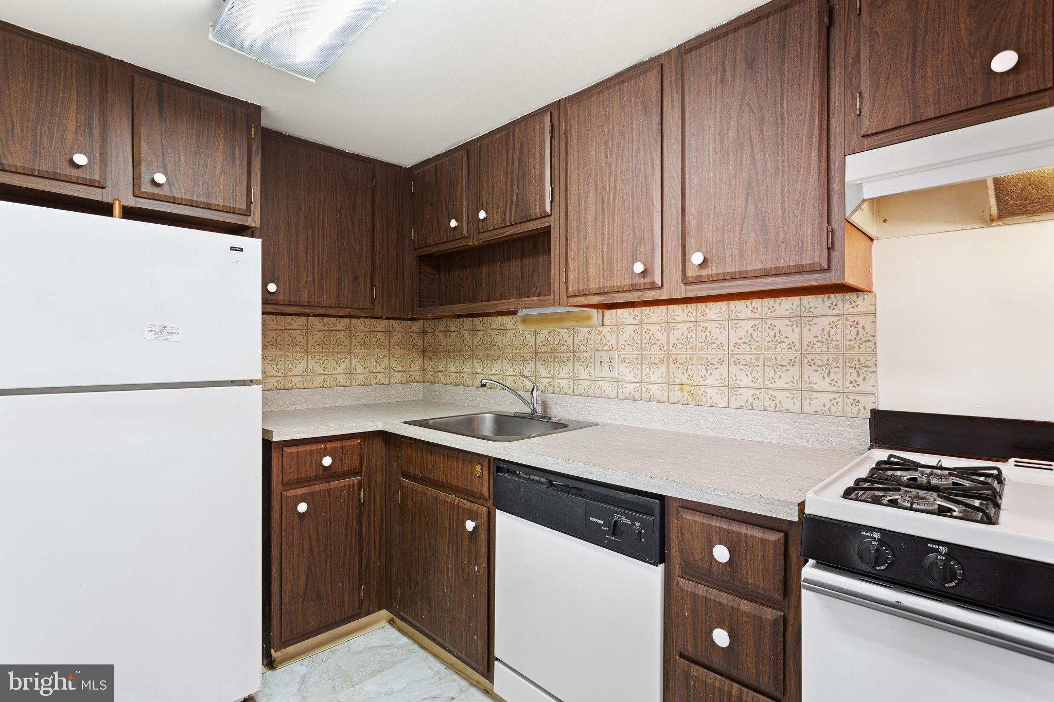 OLD FORGE CROSSING - Residential