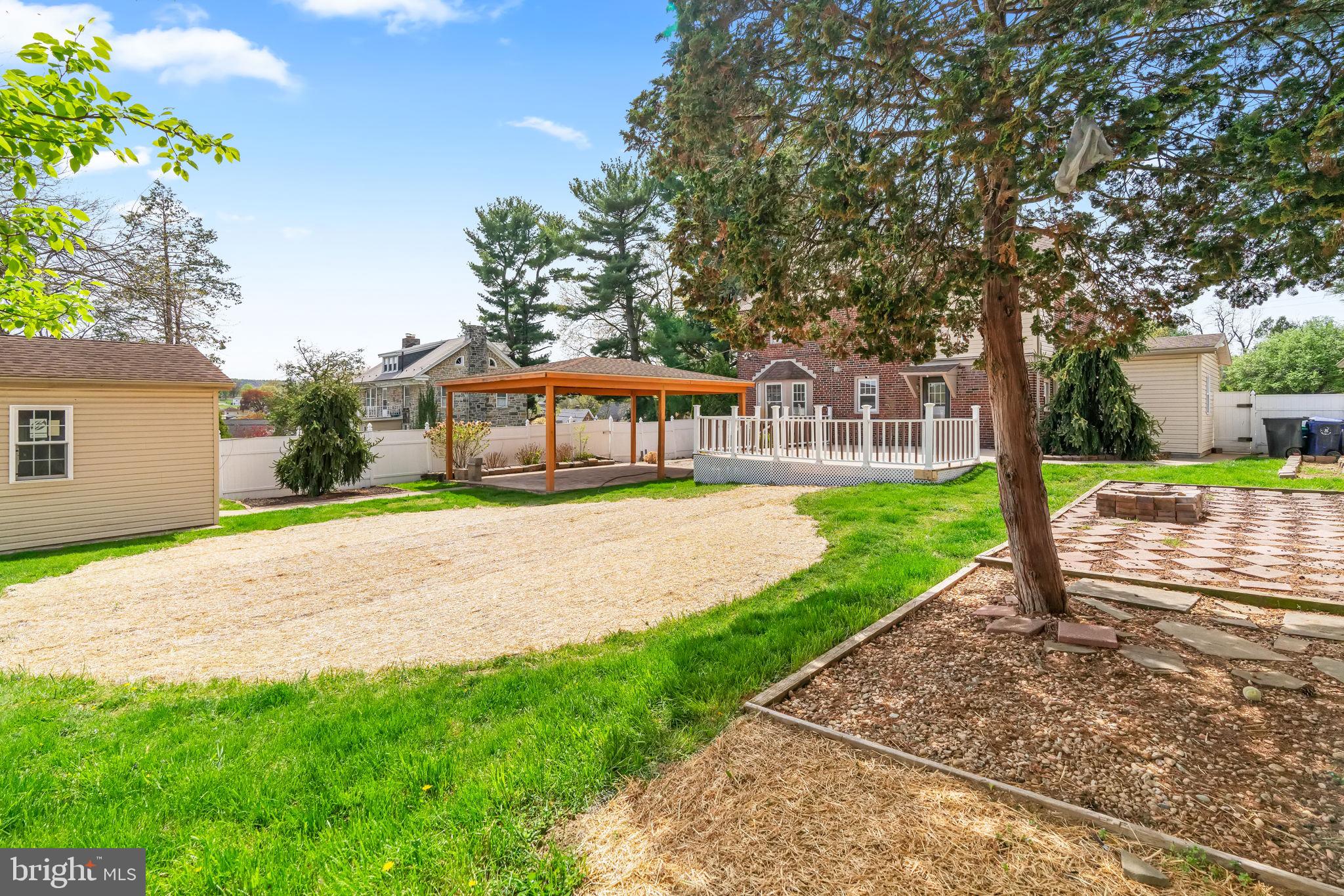 BROOKFIELD MANOR - Residential