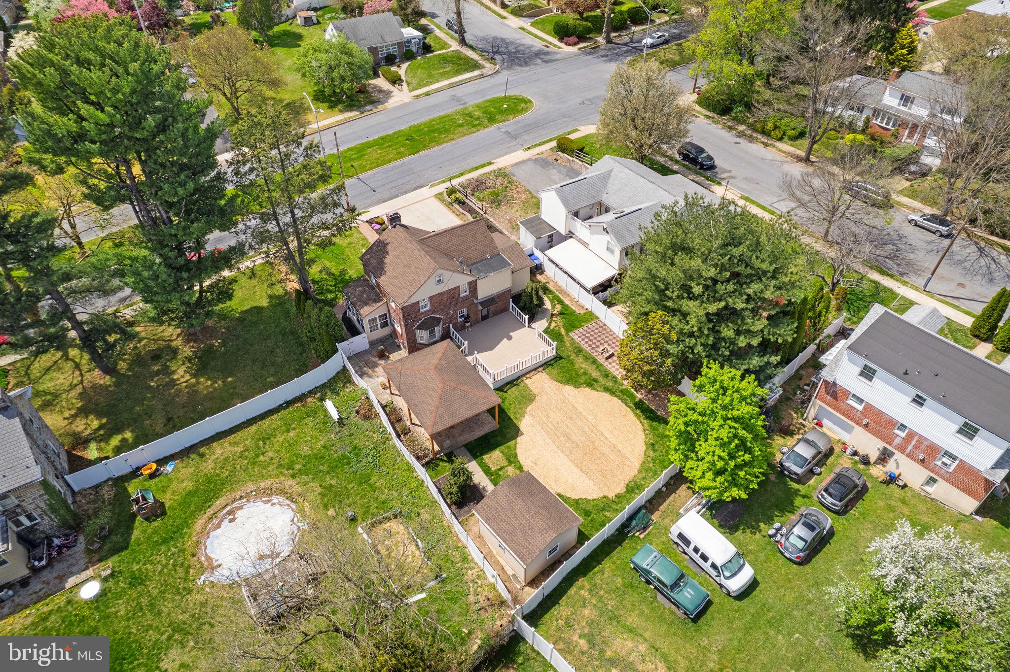 BROOKFIELD MANOR - Residential