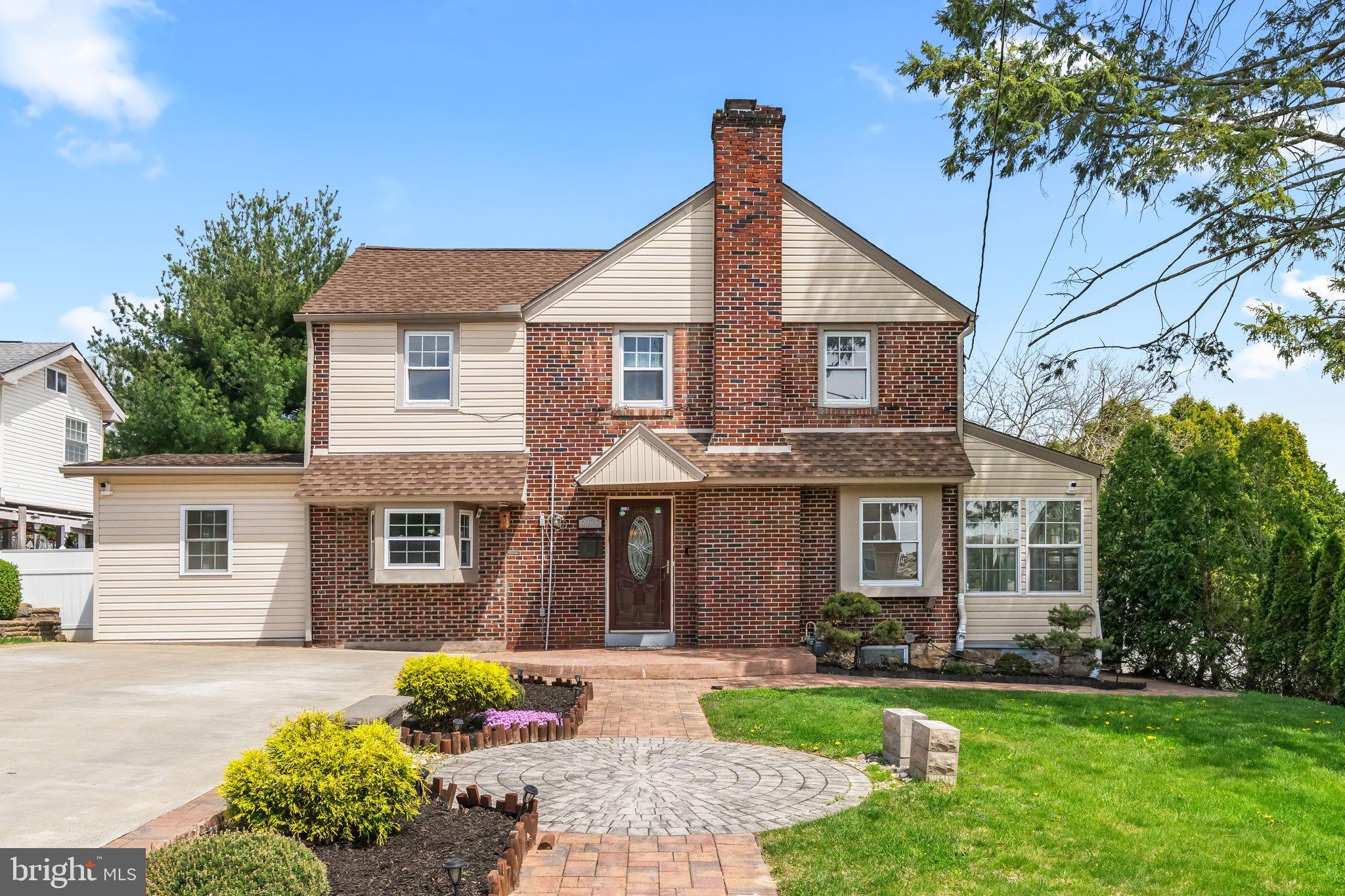 BROOKFIELD MANOR - Residential