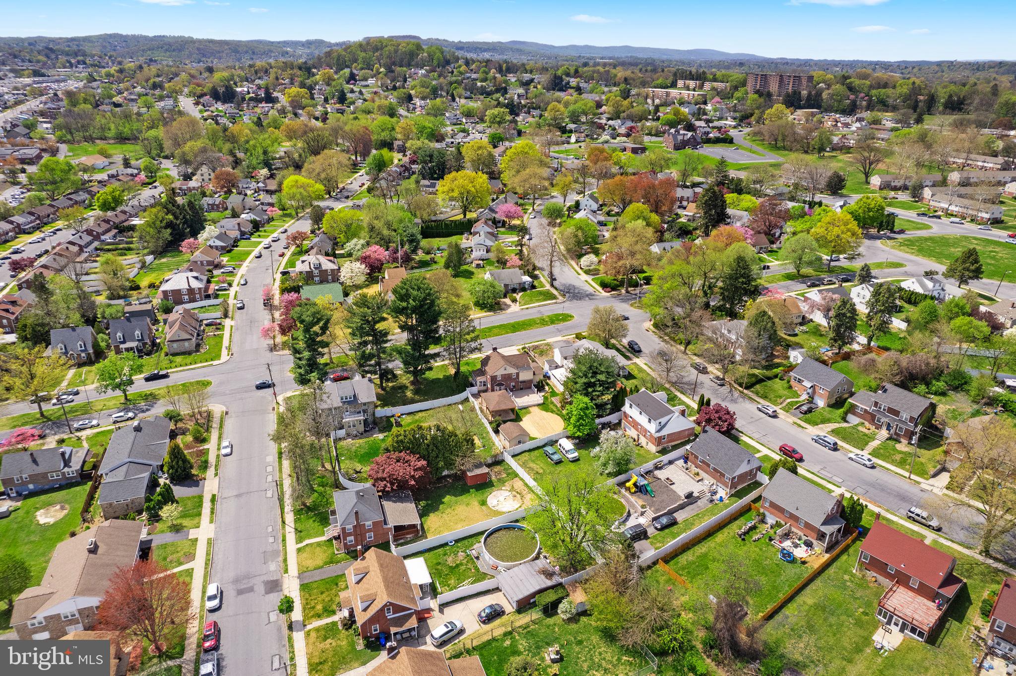 BROOKFIELD MANOR - Residential