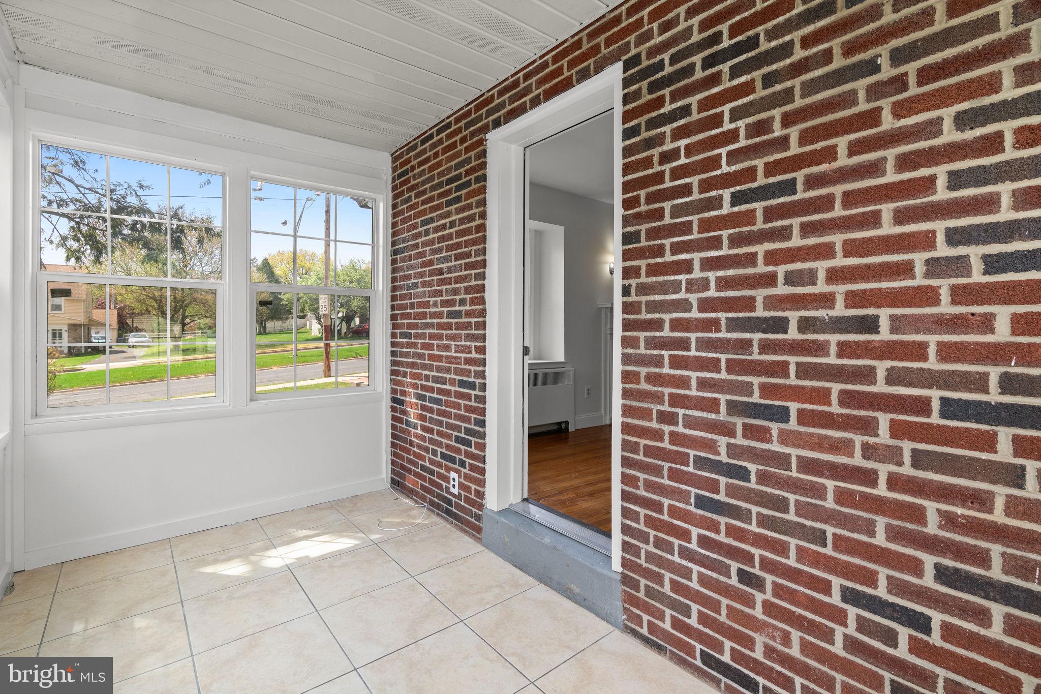 BROOKFIELD MANOR - Residential