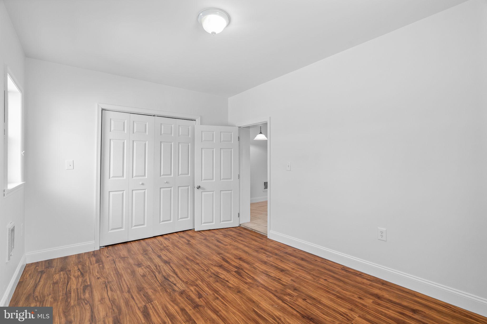 BROOKFIELD MANOR - Residential