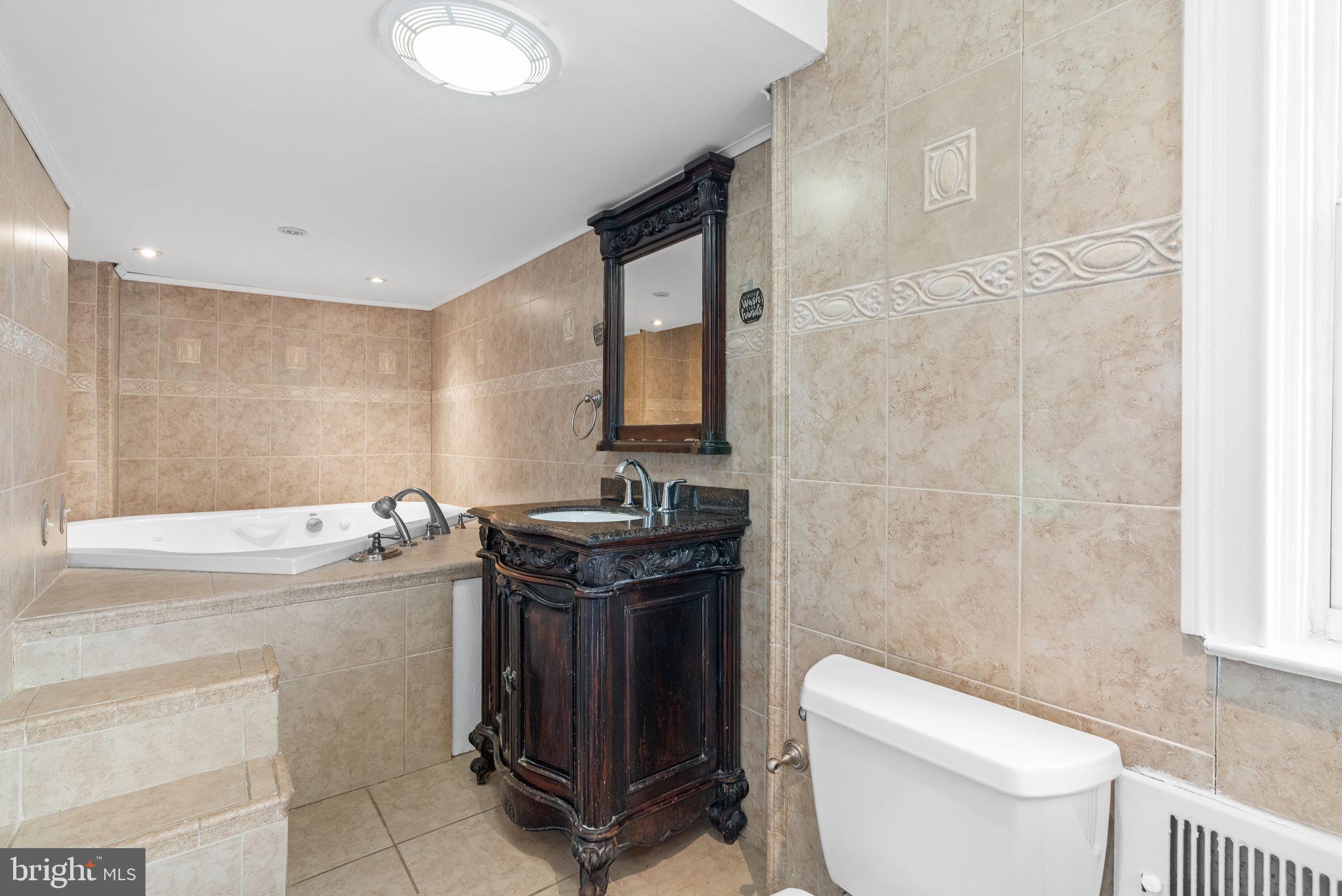 BROOKFIELD MANOR - Residential