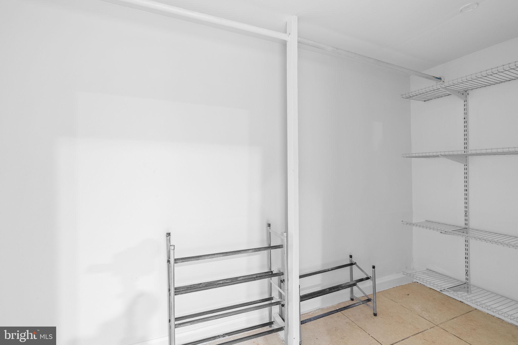 BROOKFIELD MANOR - Residential