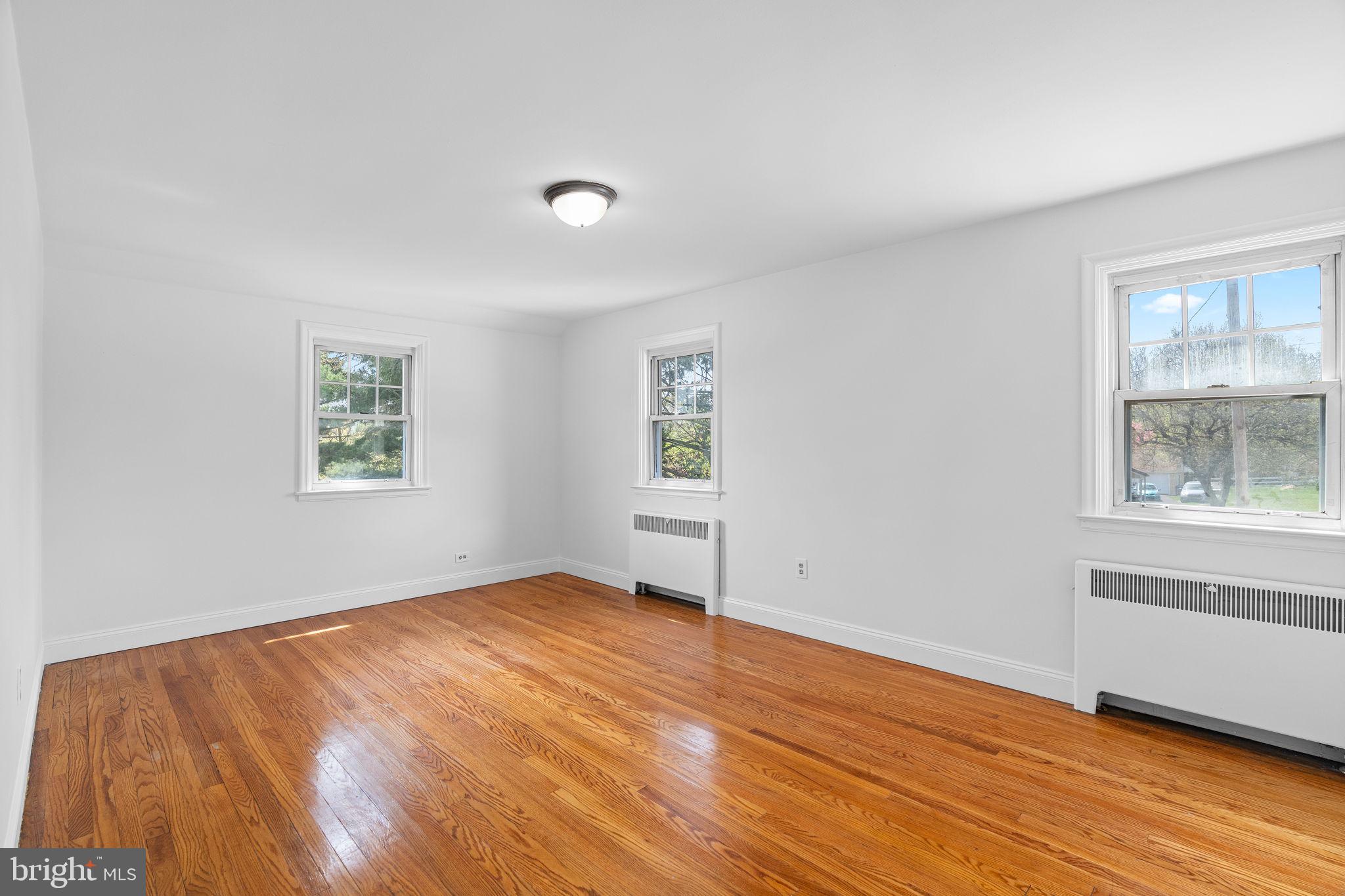 BROOKFIELD MANOR - Residential